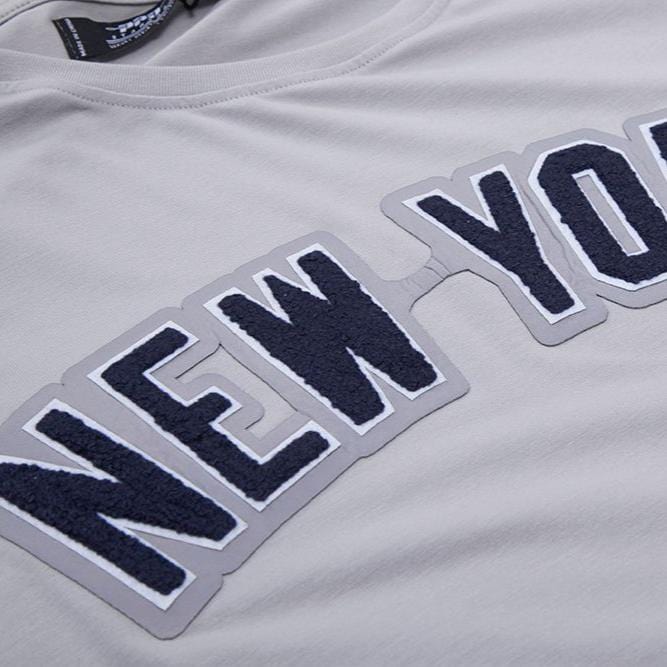 New York Yankees Pro Standard MLB Classic Chenille T-Shirt - Grey