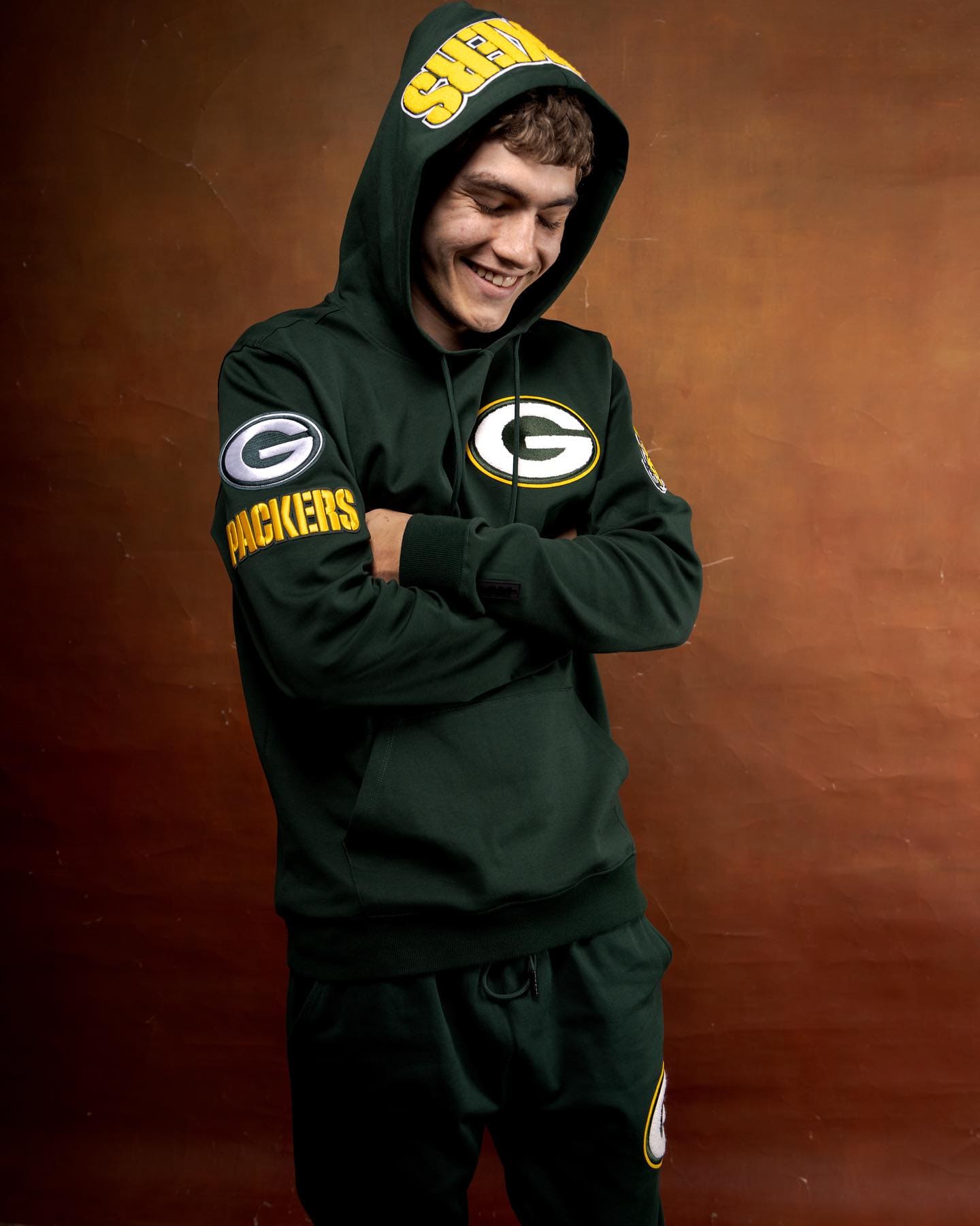 Green Bay Packers Pro Standard NFL Team Chenille Hoodie Jumper - Green