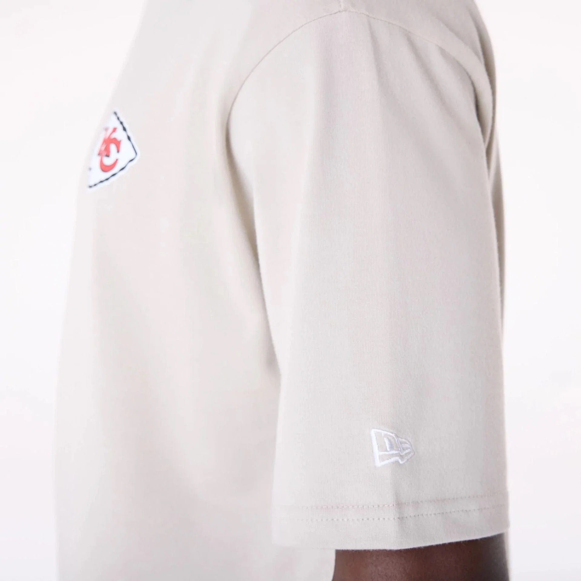 Kansas City Chiefs New Era NFL Graphic Hit Oversized T-Shirt - Stone