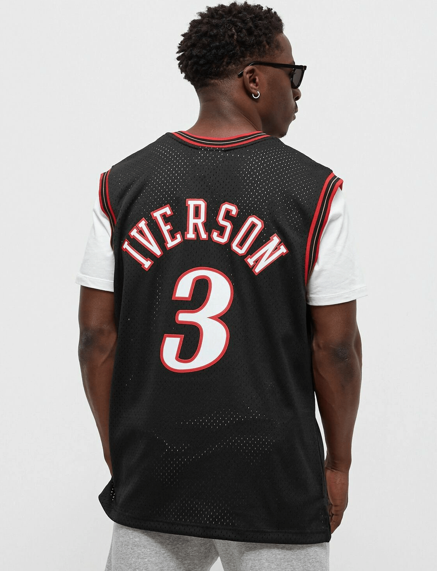 Allen Iverson Philadelphia 76ers Mitchell & Ness NBA 00-01 HWC Swingman Jersey - Black