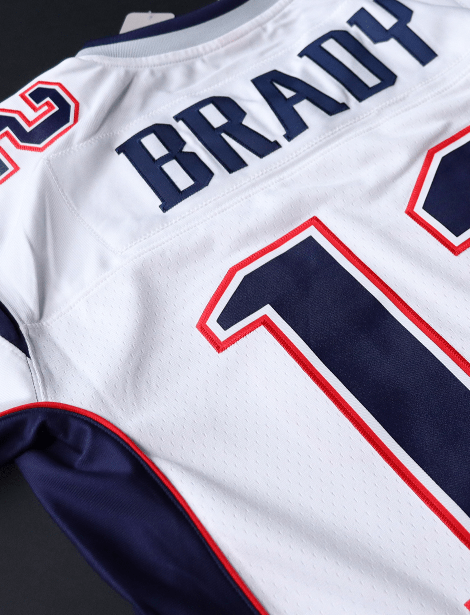 Tom Brady New England Patriots Mitchell & Ness NFL 2000 Legacy Jersey - White