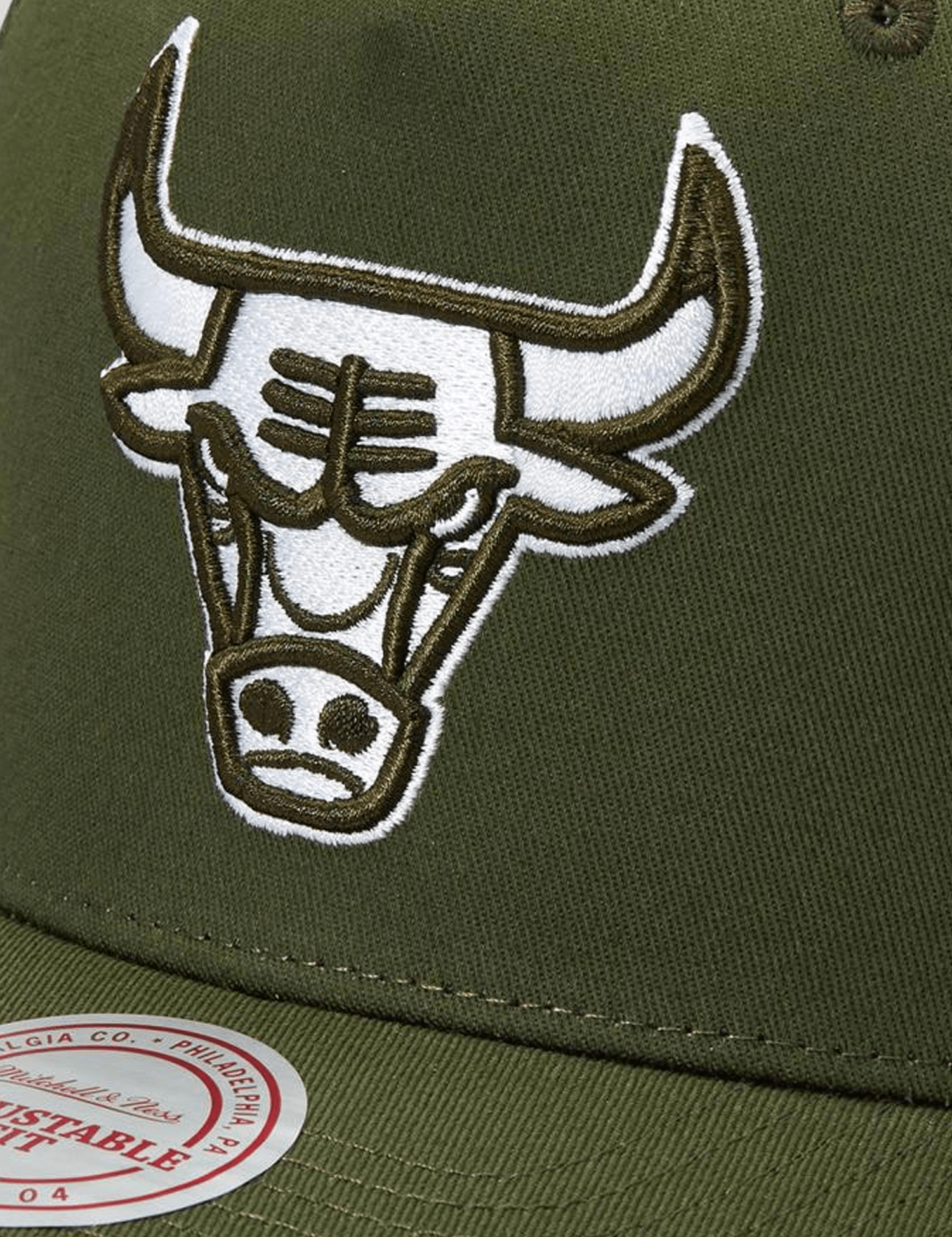Chicago Bulls Mitchell & Ness NBA Tonal MVP Snapback Hat - Olive