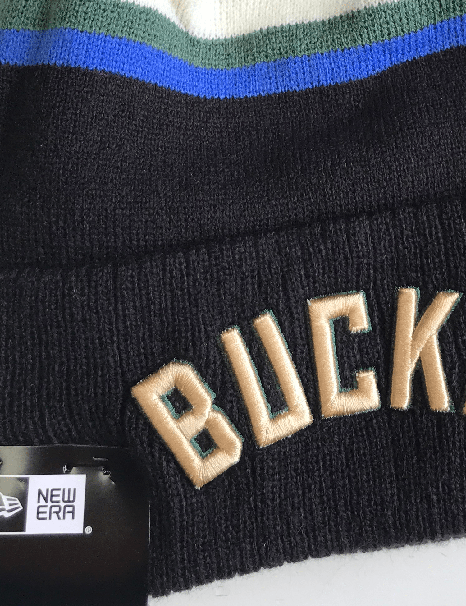 Milwaukee Bucks New Era NBA Statement Knit Beanie - Black