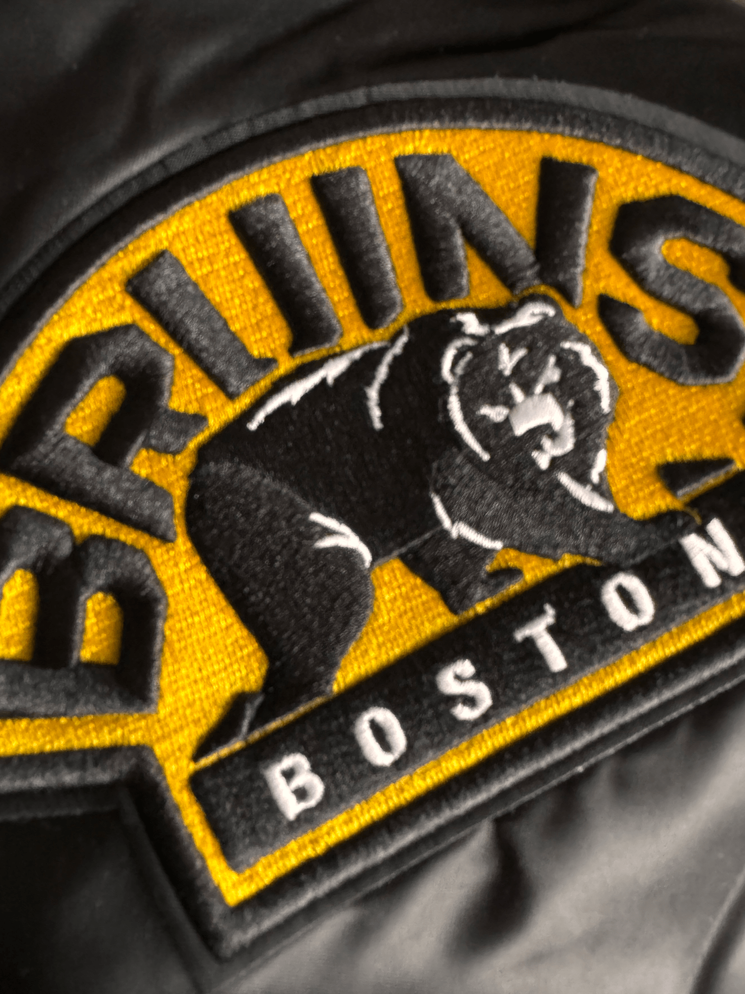 Boston Bruins Pro Standard NHL Team Classic Satin Button Jacket - Black