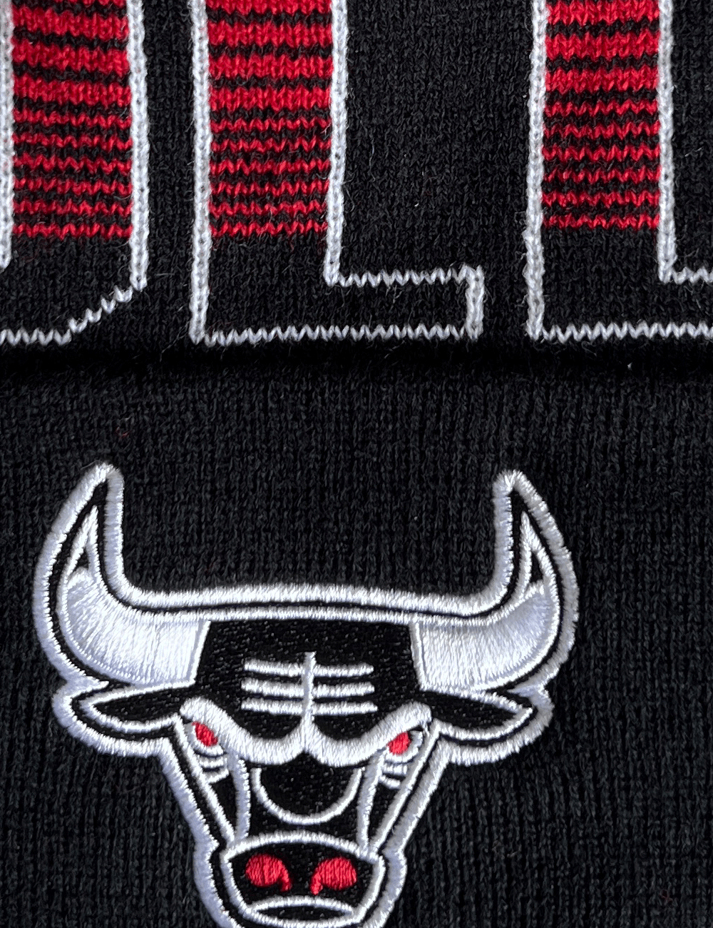 Chicago Bulls Mitchell & Ness NBA Burst Knit Beanie - Black