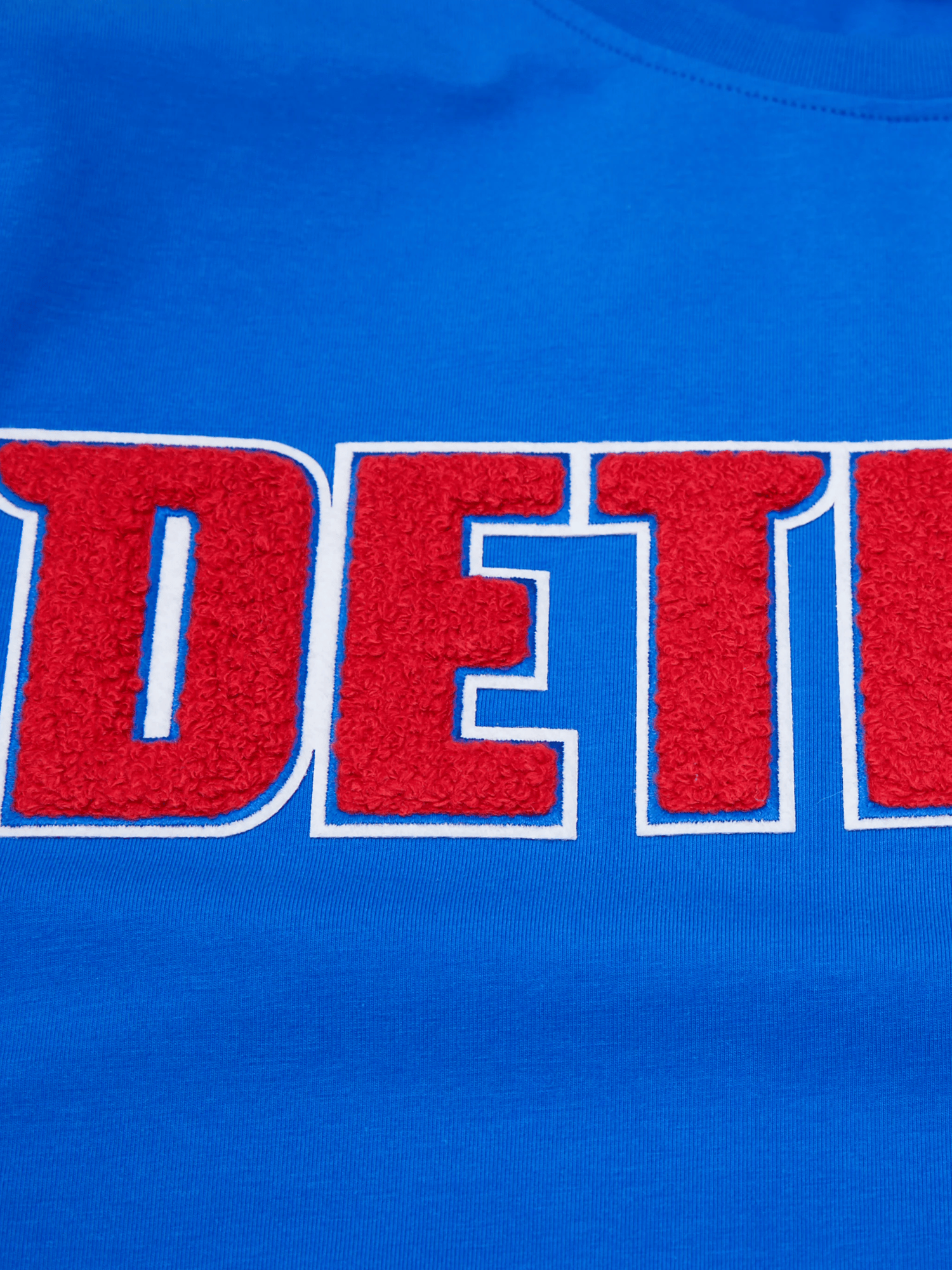 Detroit Pistons Pro Standard NBA Team Chenille Flex T-Shirt - Blue