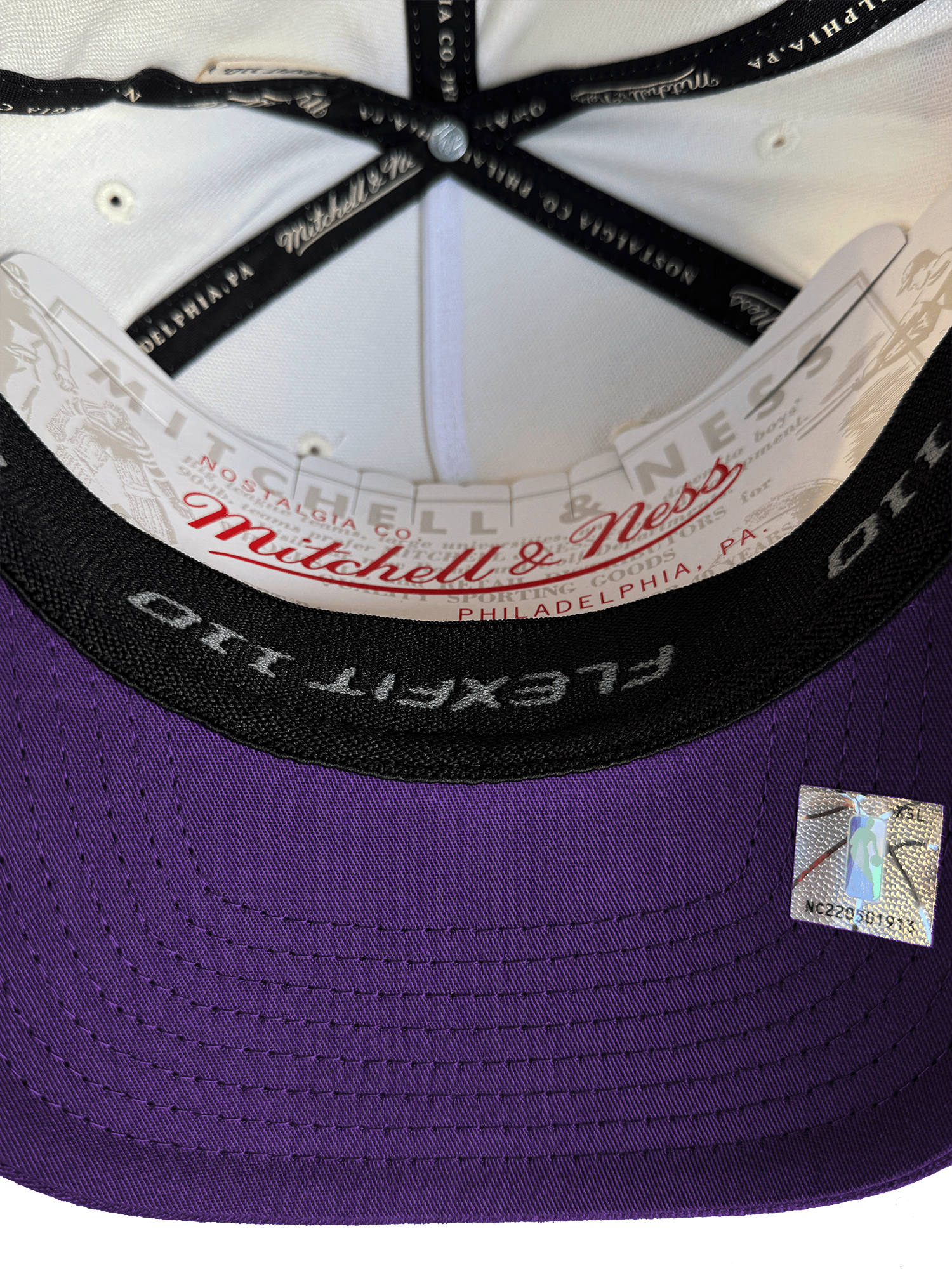 Los Angeles Lakers Mitchell & Ness NBA Team Flex-Snap Snapback Hat - Off White