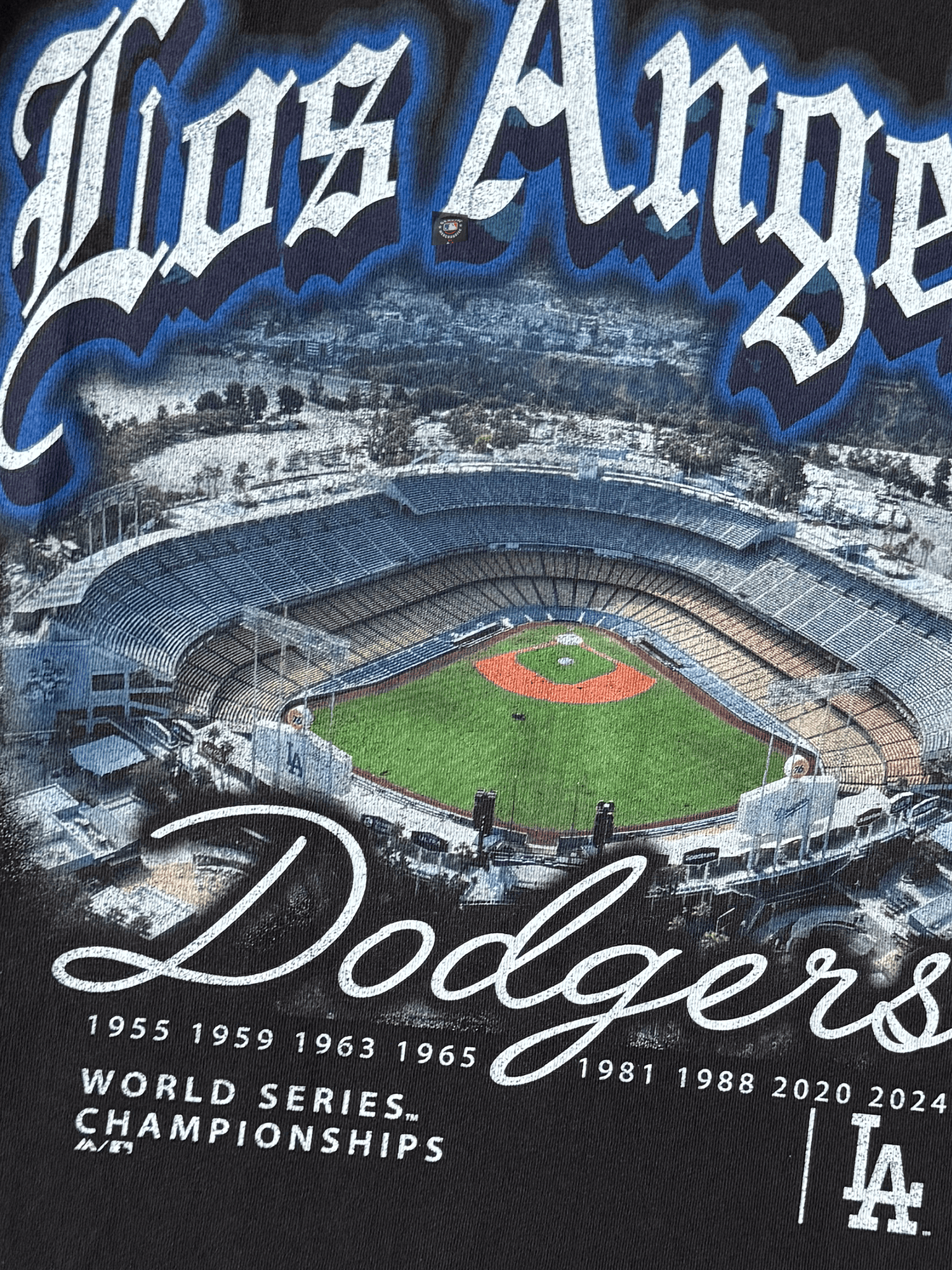 Los Angeles Dodgers Majestic MLB Gothic Stadium Vintage T-Shirt - Faded Black