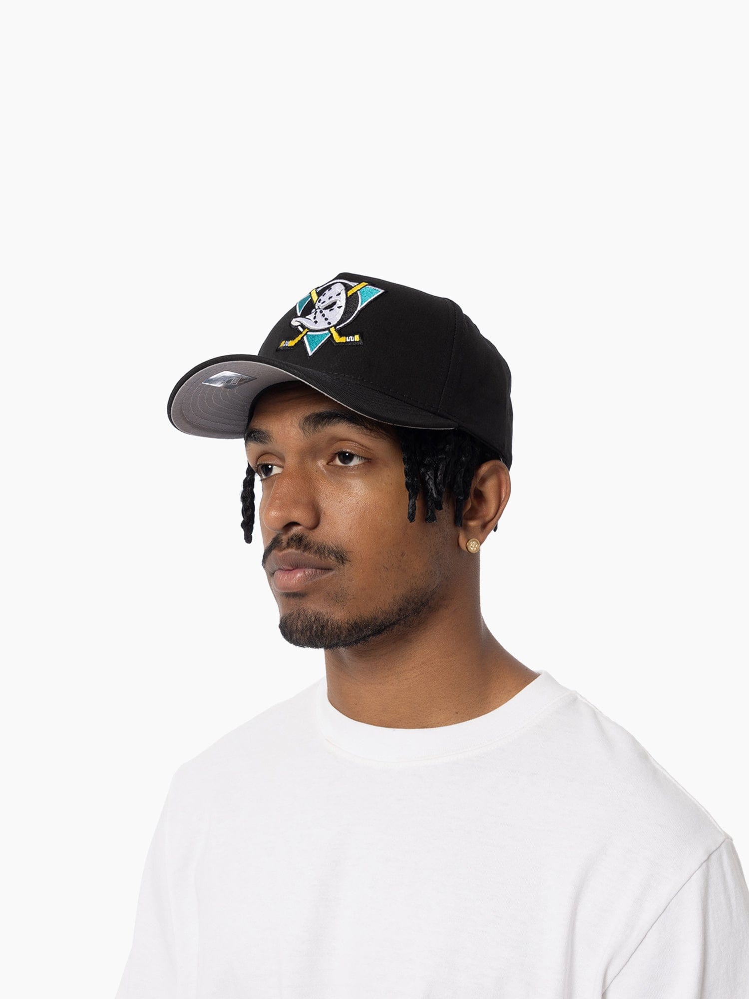 Anaheim Mighty Ducks Mitchell & Ness NHL Team Pro Pinch Snapback Hat - Black