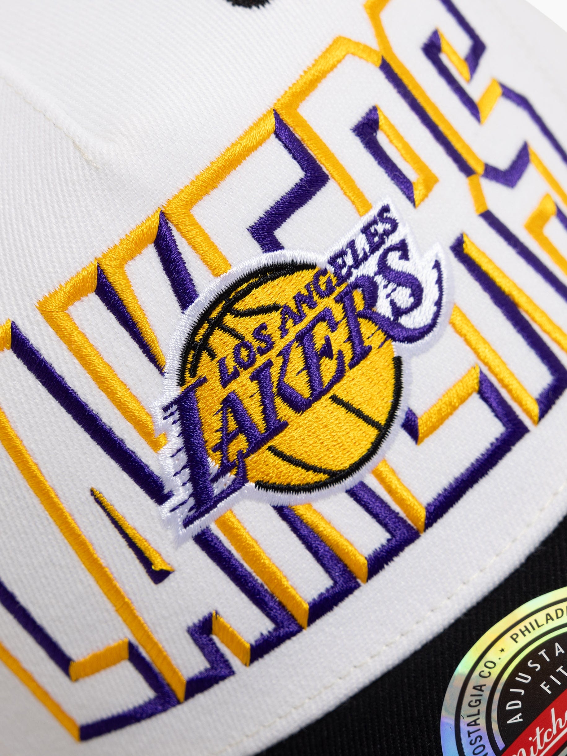 Los Angeles Lakers Mitchell & Ness NBA Bevel Classic Red Snapback Hat - White