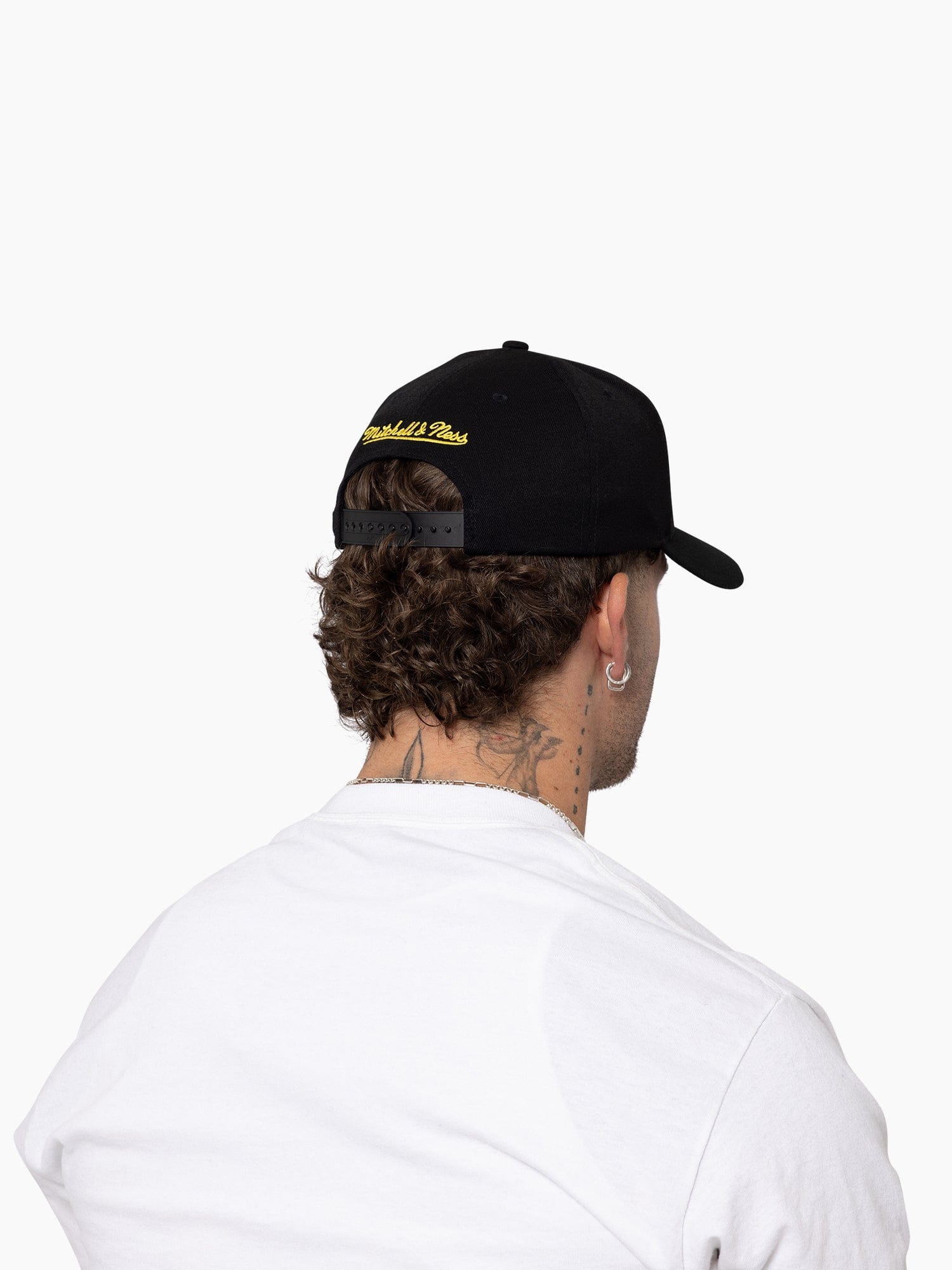 Los Angeles Lakers Mitchell & Ness NBA Team 110 Flex Snapback Hat - Black