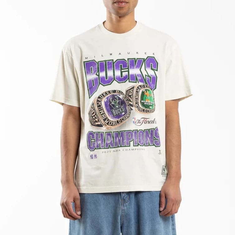 Milwaukee Bucks Mitchell & Ness NBA 2021 Champs Vintage T-Shirt - Vintage White