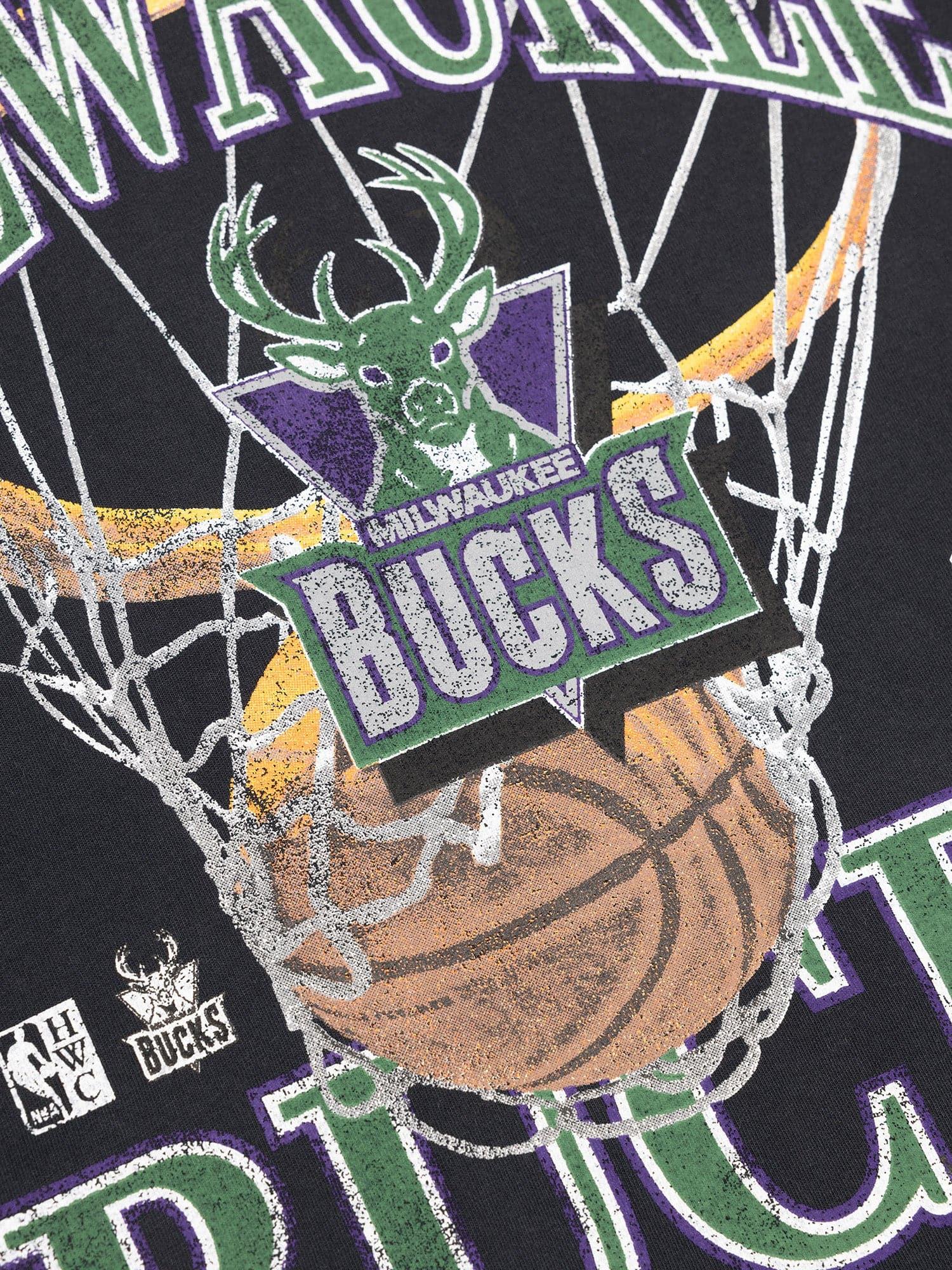 Milwaukee Bucks Mitchell & Ness NBA HWC In The Net Vintage T-Shirt - Faded Black