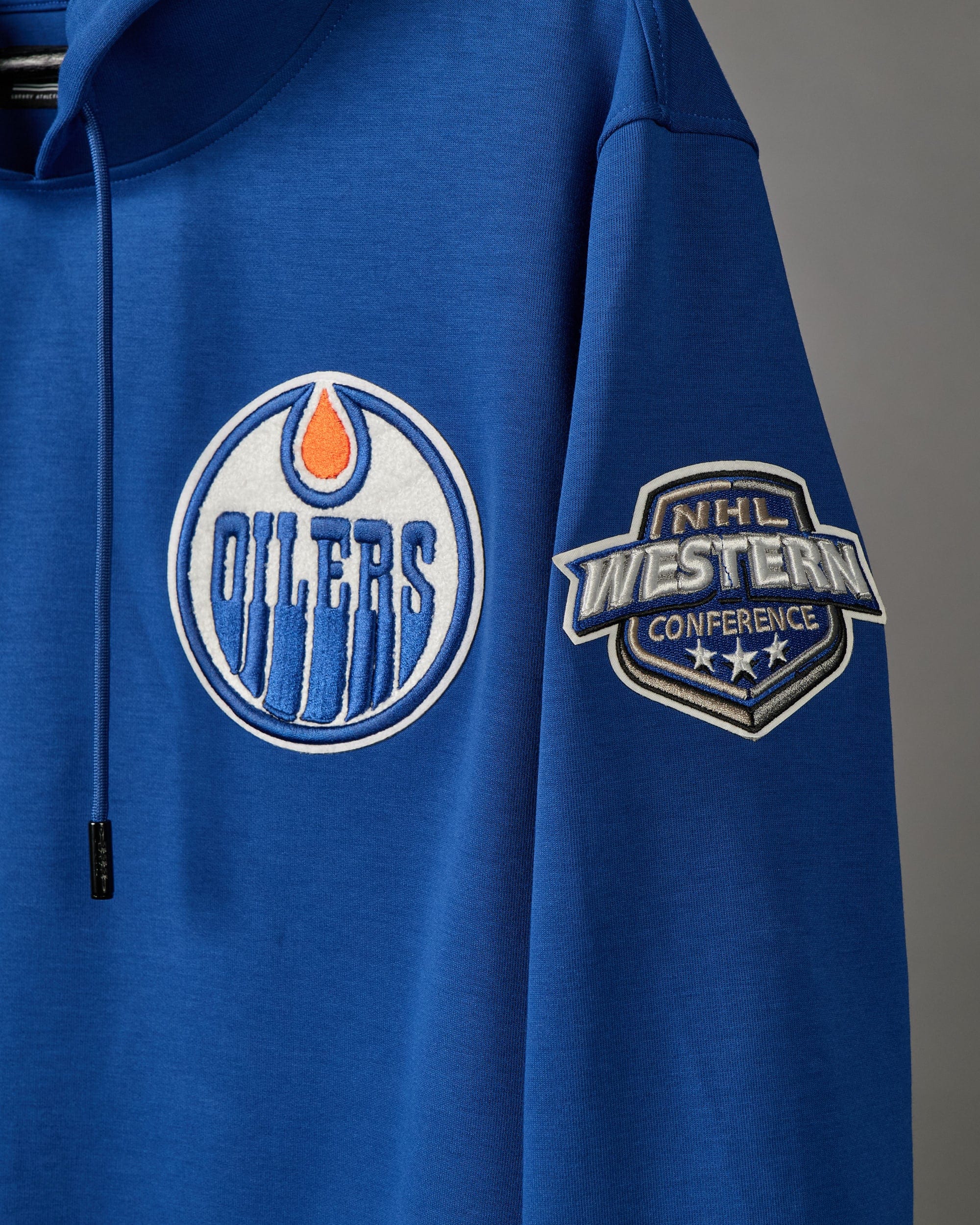Edmonton Oilers Pro Standard NHL Team Chenille Hoodie Jumper - Blue