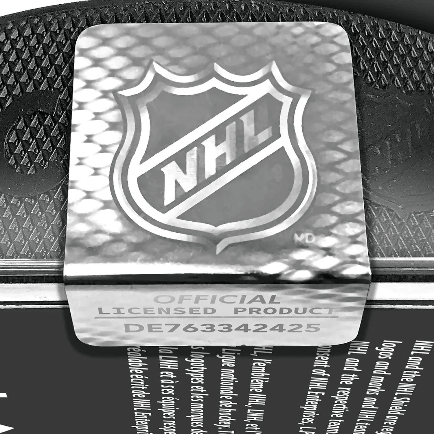 2023-24 NHL Global Series Melbourne Inglasco Hockey Puck In Cube