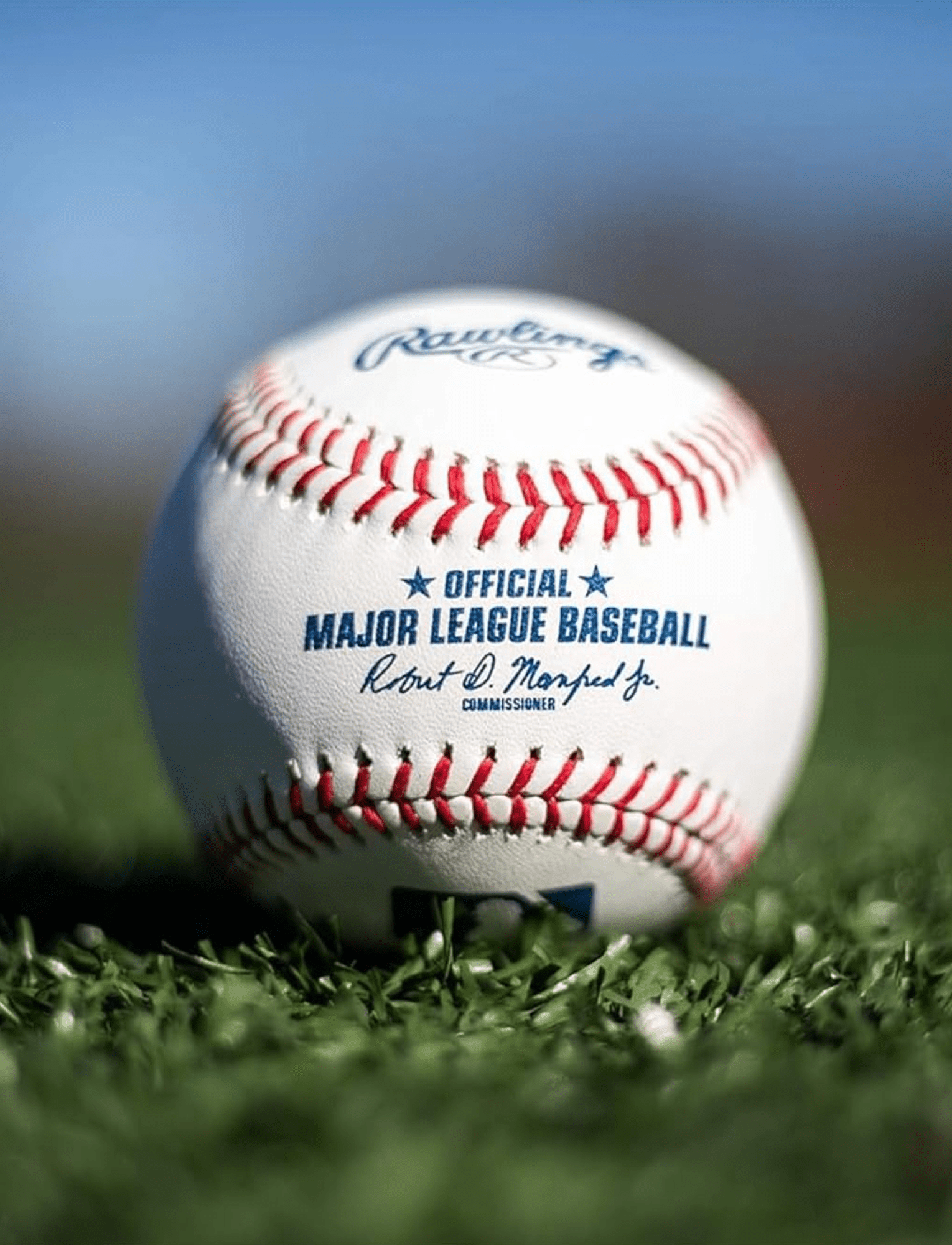 Rawlings MLB Official Game Baseball Ball w/Display Case