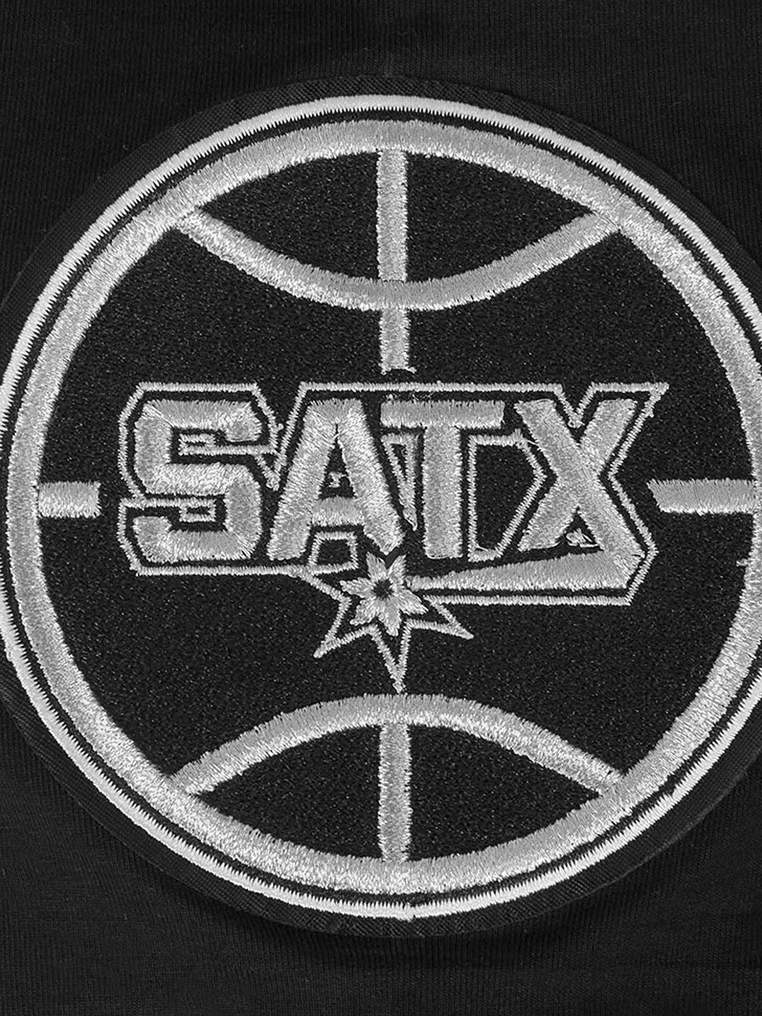 San Antonio Spurs Pro Standard NBA Team Chenille Flex T-Shirt - Black