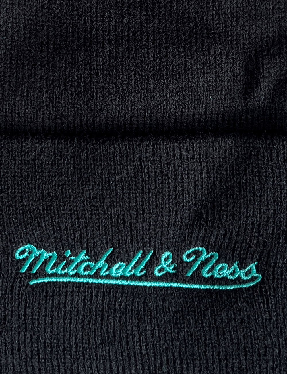 San Antonio Spurs Mitchell & Ness NBA Burst Knit Beanie - Black