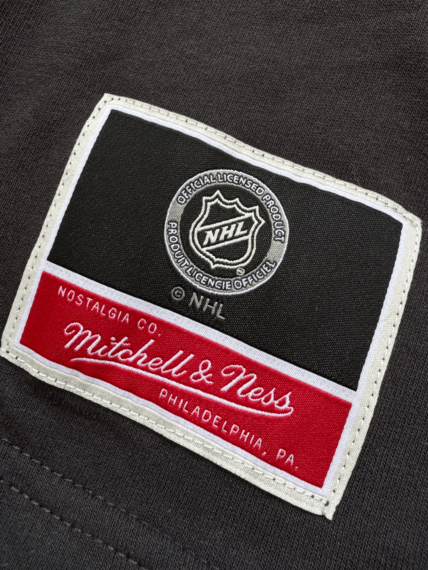Mitchell And Ness T-Shirts Anaheim Ducks Mitchell & Ness NHL 07 Stanley Cup Vintage T-Shirt - Washed Black