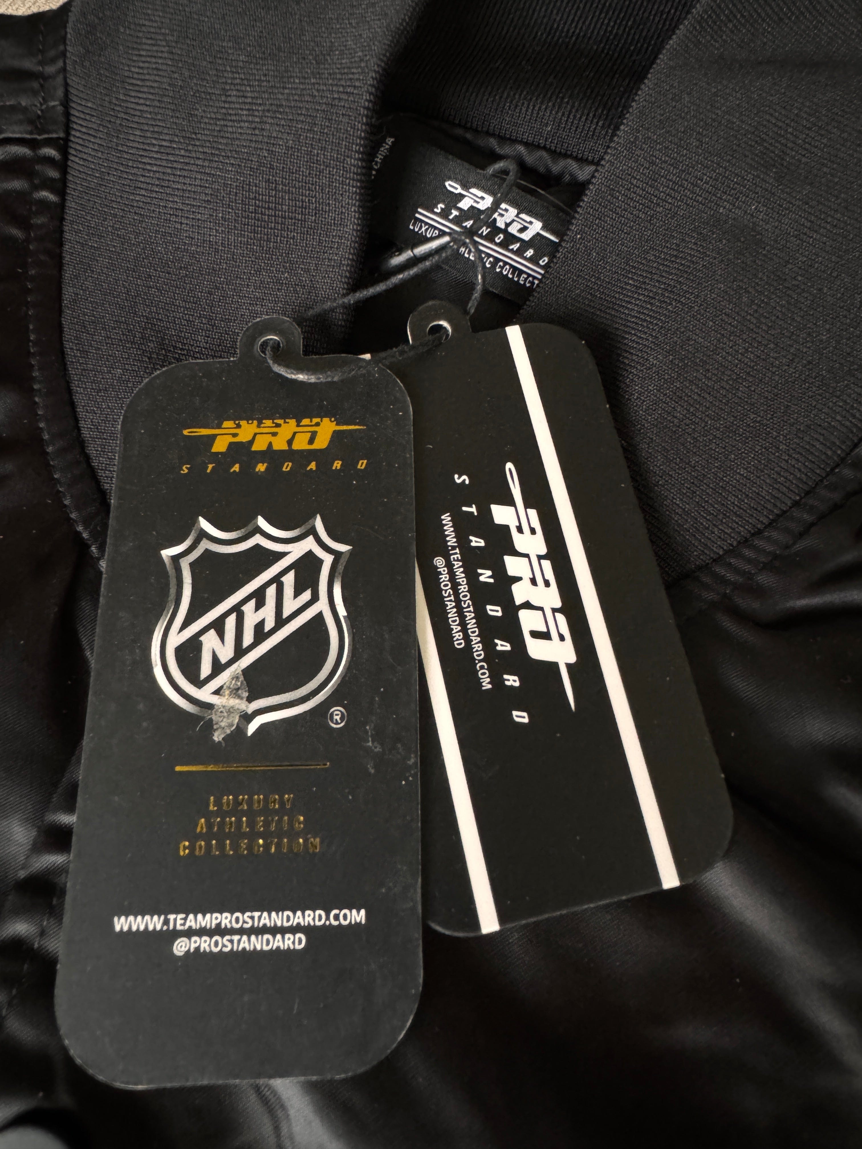Pro Standard Jackets Anaheim Ducks Pro Standard NHL Team Classic Satin Button Jacket - Black