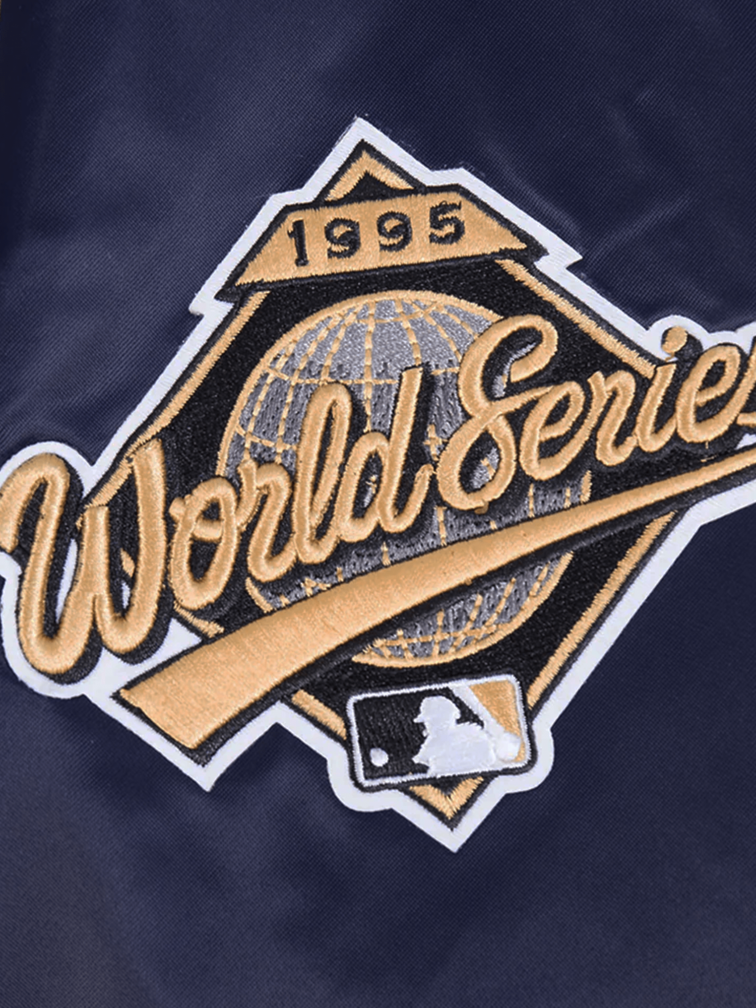 Pro Standard Jackets Atlanta Braves Pro Standard MLB Team Classic Satin Button Jacket - Navy