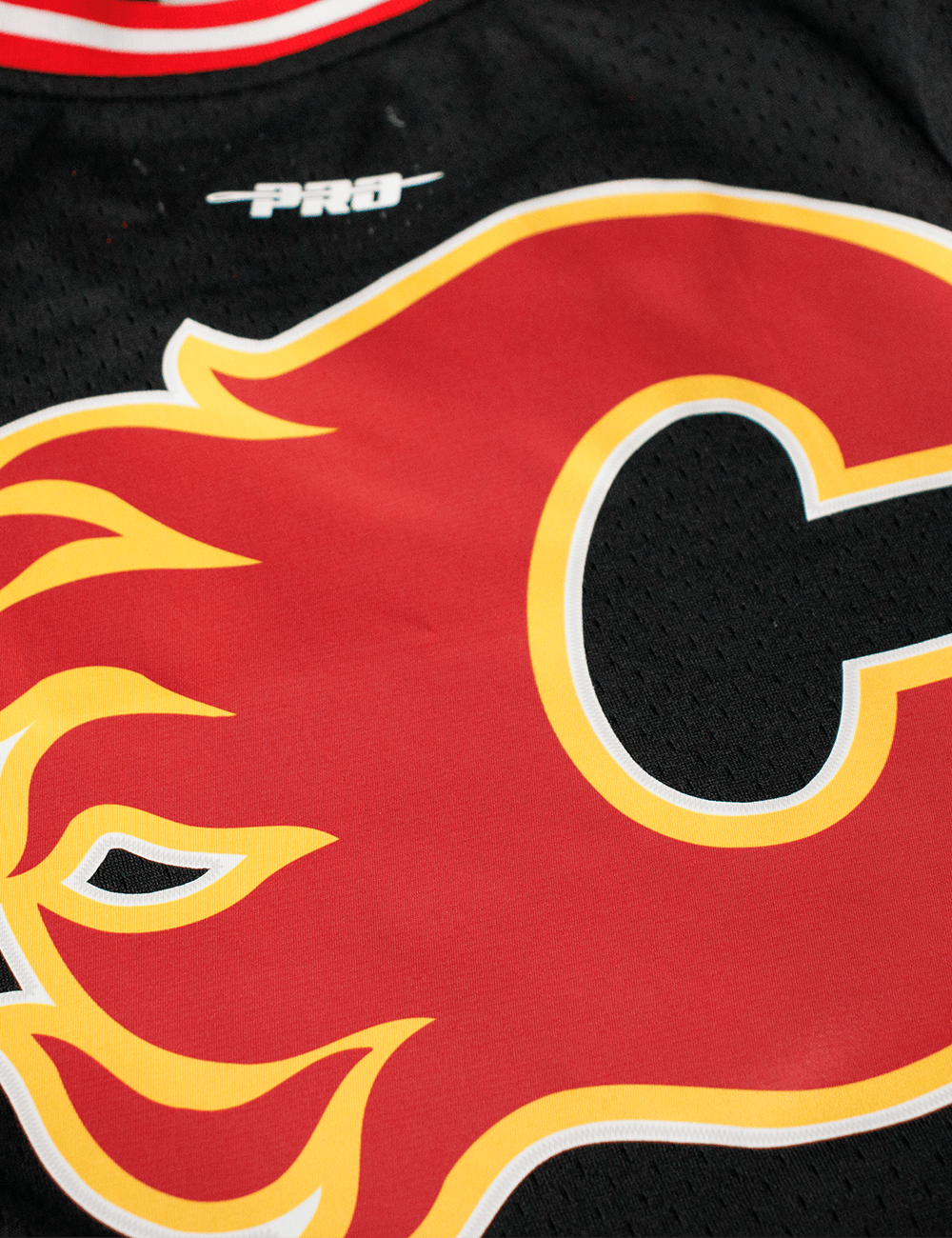 Pro Standard T-Shirts Calgary Flames Pro Standard NHL Team Mesh Short Sleeve - Black
