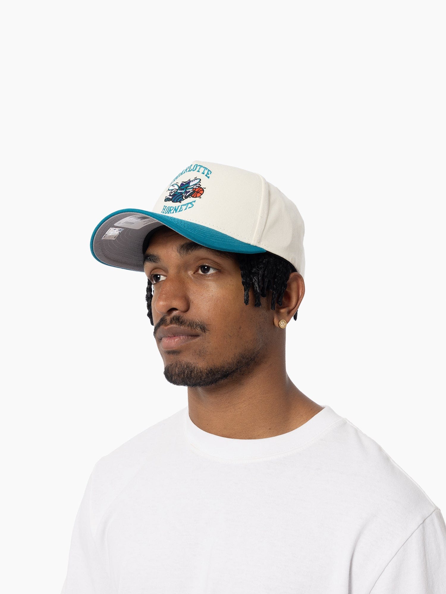 Mitchell And Ness Caps Charlotte Hornets Mitchell & Ness NBA HWC 2T Pro Pinch Snapback Hat - Cream