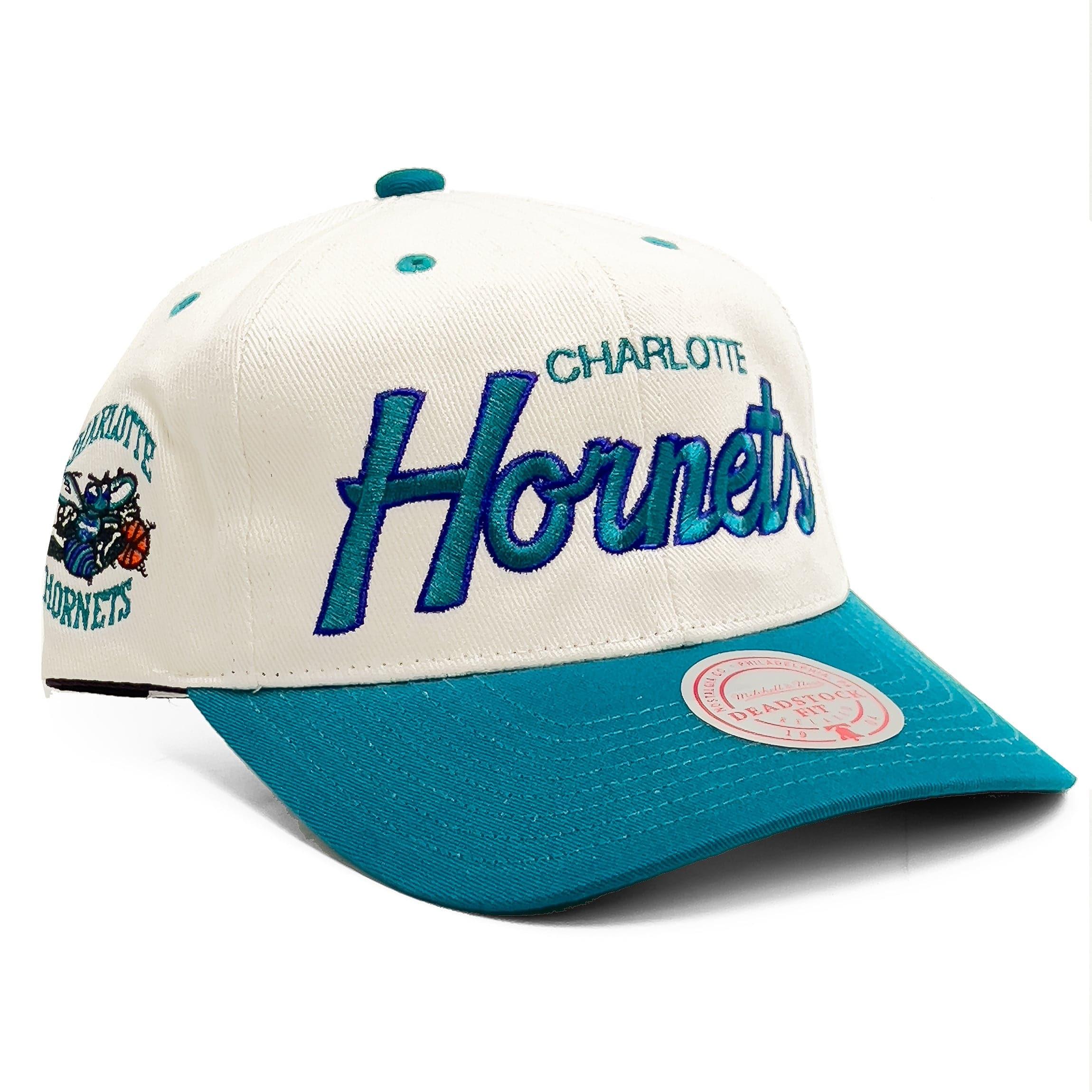 Mitchell And Ness Caps Charlotte Hornets Mitchell & Ness NBA HWC Script Deadstock Snapback Hat - Off White