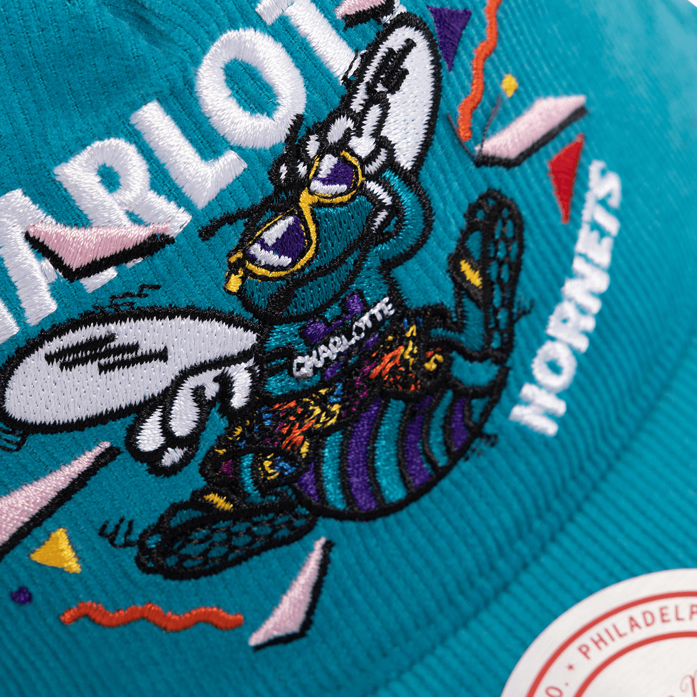 Mitchell And Ness Caps Charlotte Hornets Mitchell & Ness NBA Suns Out Deadstock Snapback Hat - Teal