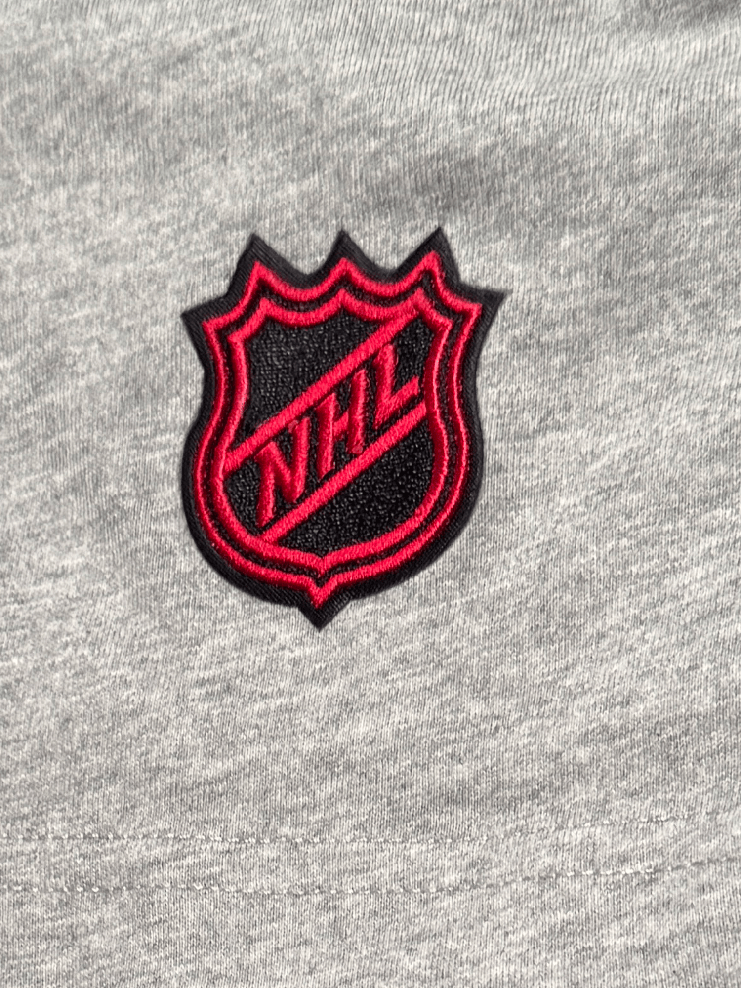 Pro Standard T-Shirts Chicago Blackhawks Pro Standard NHL Team Icon Flex T-Shirt - Heather Grey