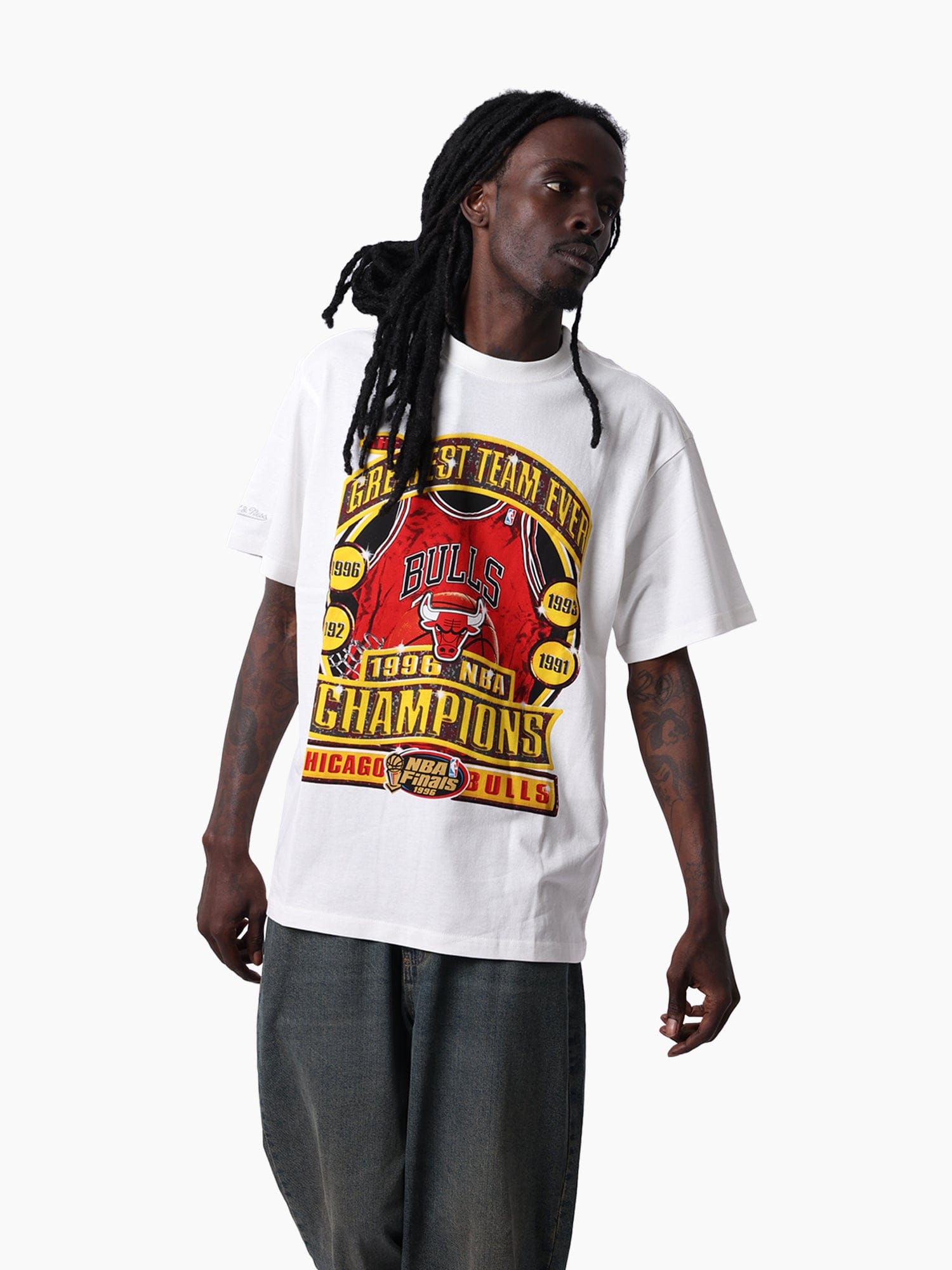 Mitchell And Ness T-Shirts Chicago Bulls Mitchell & Ness NBA 96 Champs Vintage T-Shirt - Vintage White