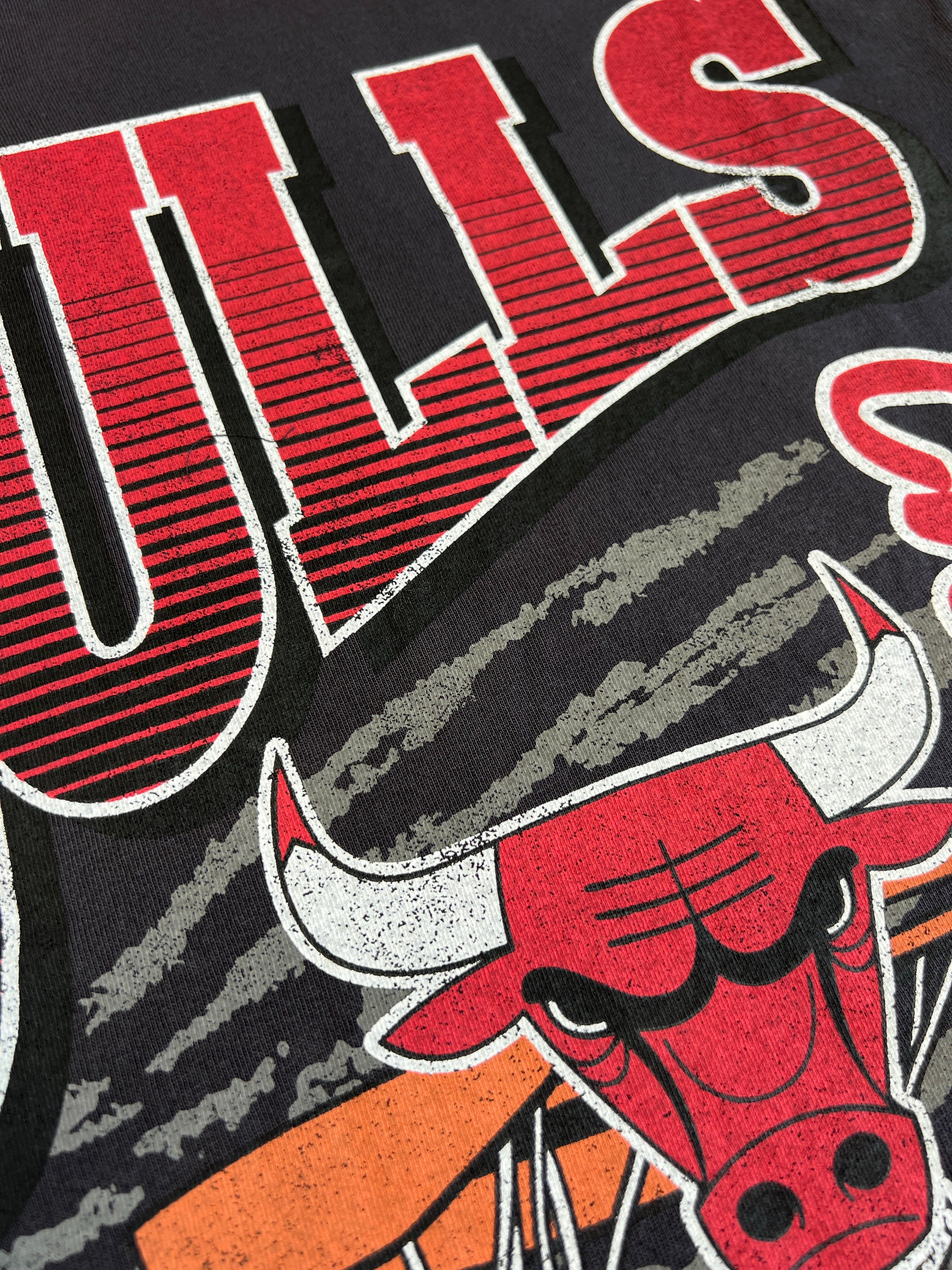 Mitchell And Ness T-Shirts Chicago Bulls Mitchell & Ness NBA Basketed Vintage T-Shirt - Overdyed Black