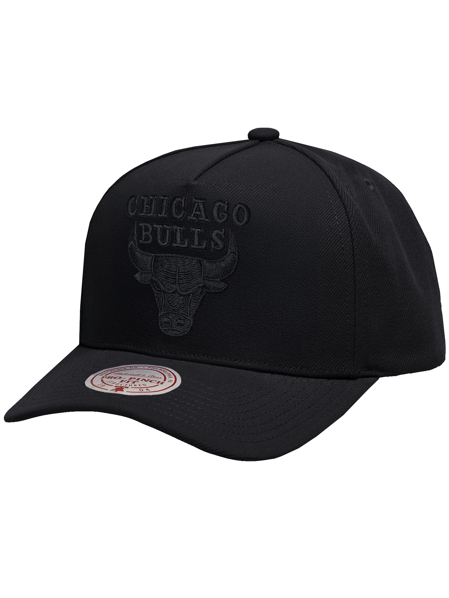 Mitchell And Ness Caps Chicago Bulls Mitchell & Ness NBA Black On Black Pro Pinch Snapback Hat