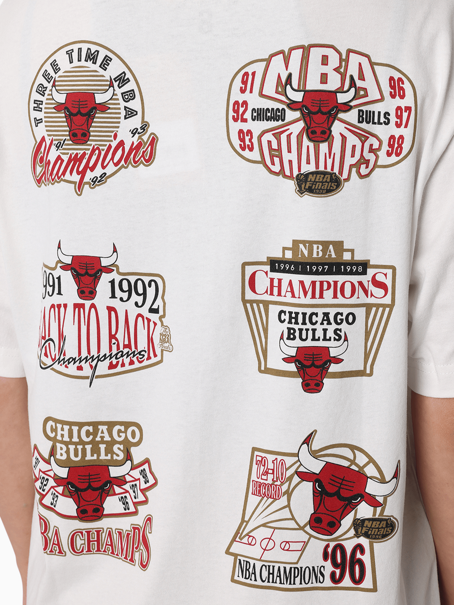 Mitchell And Ness T-Shirts Chicago Bulls Mitchell & Ness NBA Champs History Vintage T-Shirt - Vintage White