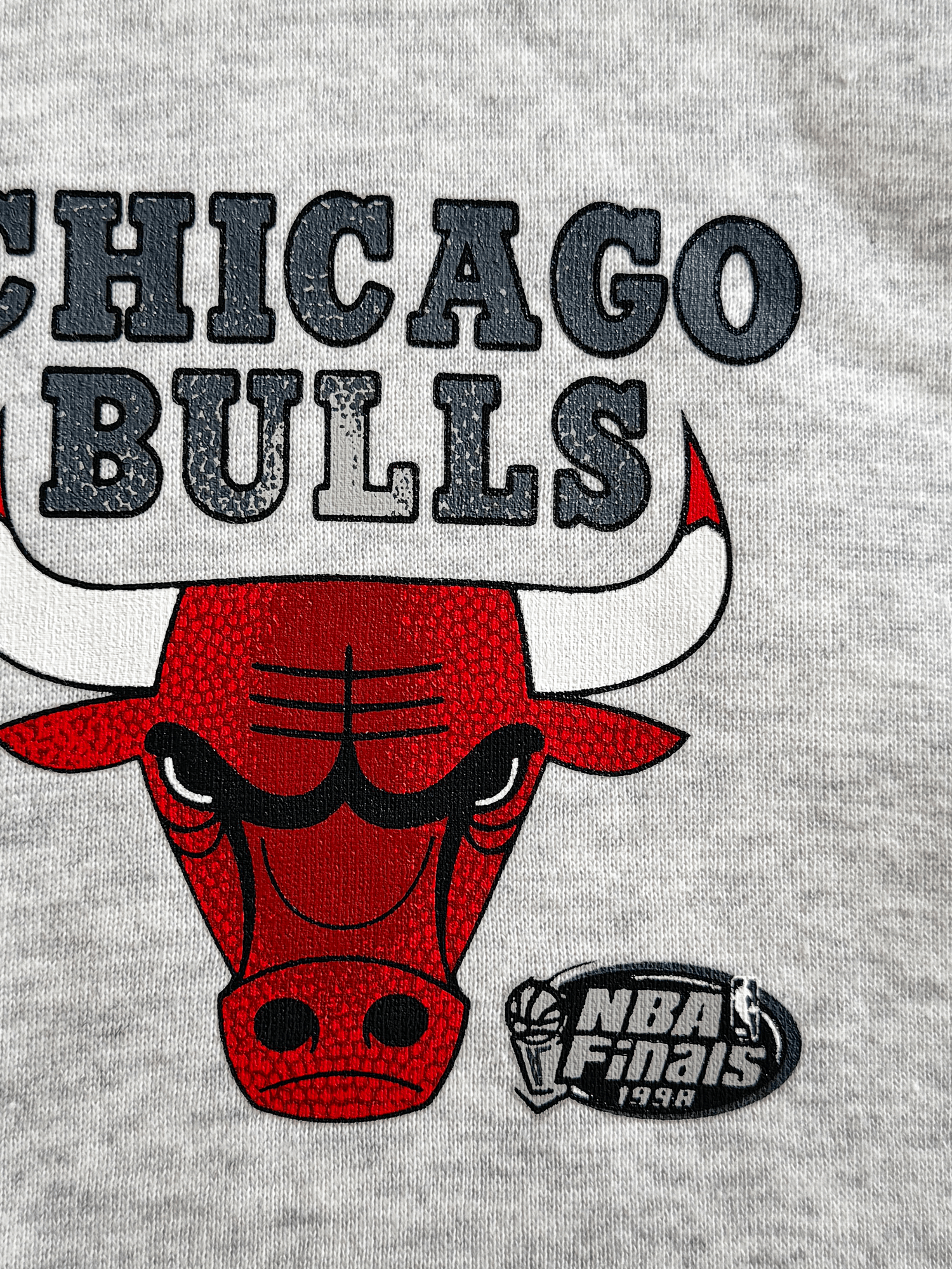 Mitchell And Ness Jumpers Chicago Bulls Mitchell & Ness NBA Champs Trophy Vintage Hoodie Jumper - Silver Marle