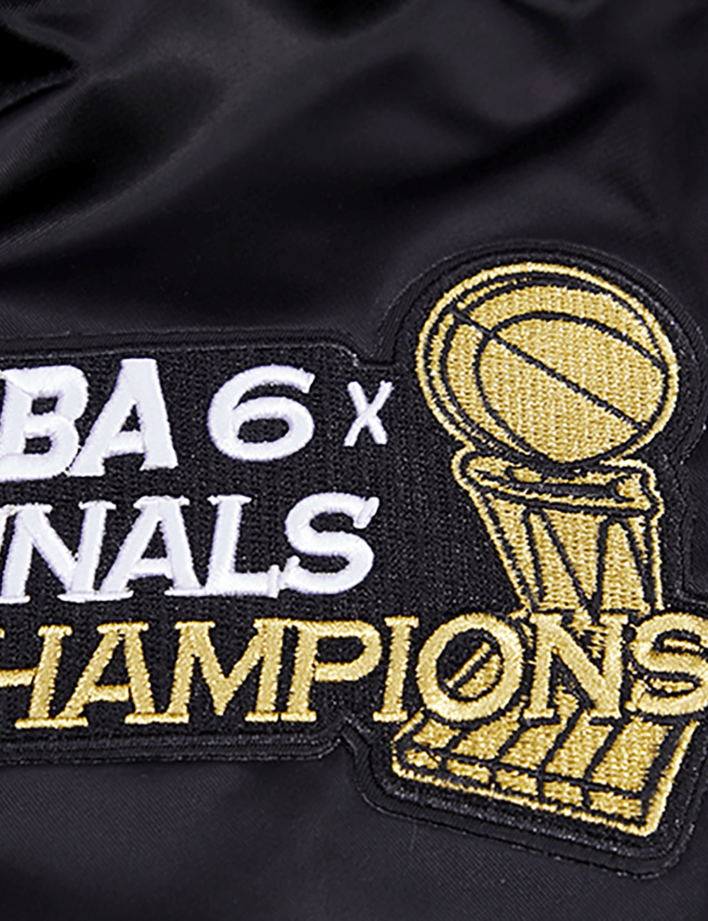 Pro Standard Jackets Chicago Bulls Pro Standard NBA Retro Classic Lightweight Satin Jacket - Black