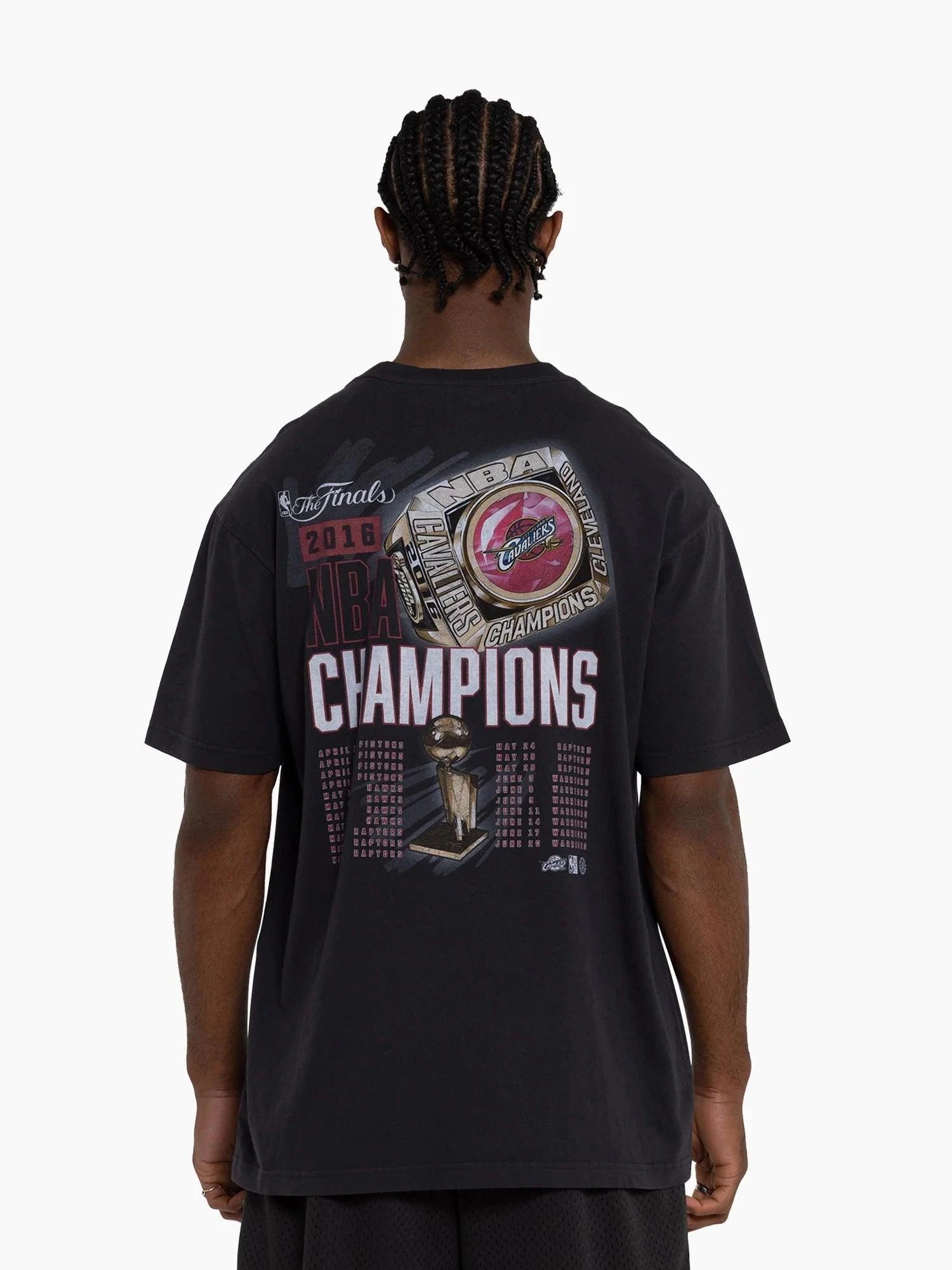Mitchell And Ness T-Shirts Cleveland Cavaliers Mitchell & Ness NBA Finals Road Vintage T-Shirt - Faded Black