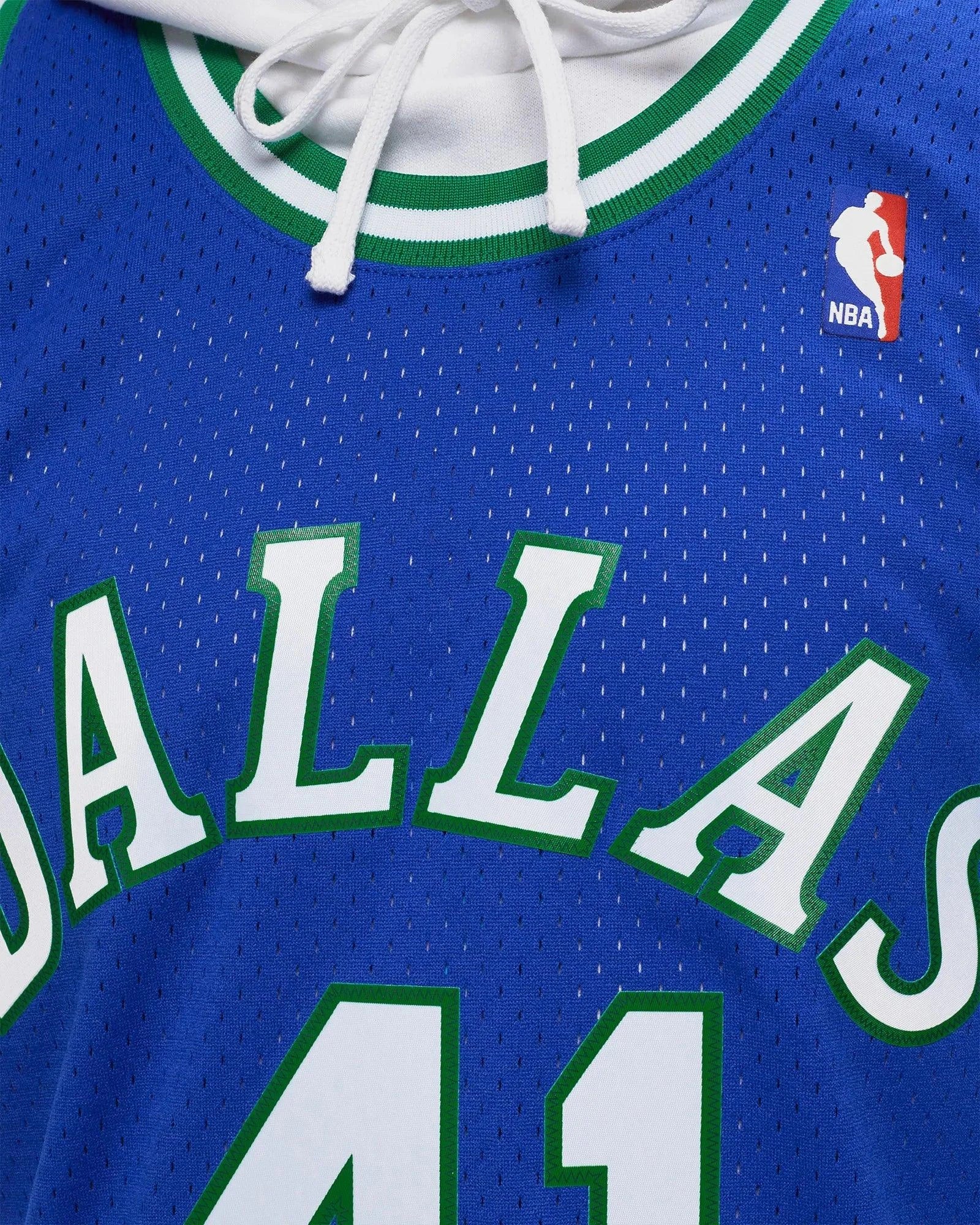 Dirk Nowitzki Dallas Mavericks Mitchell & Ness NBA 98-99 Swingman Jersey - Blue
