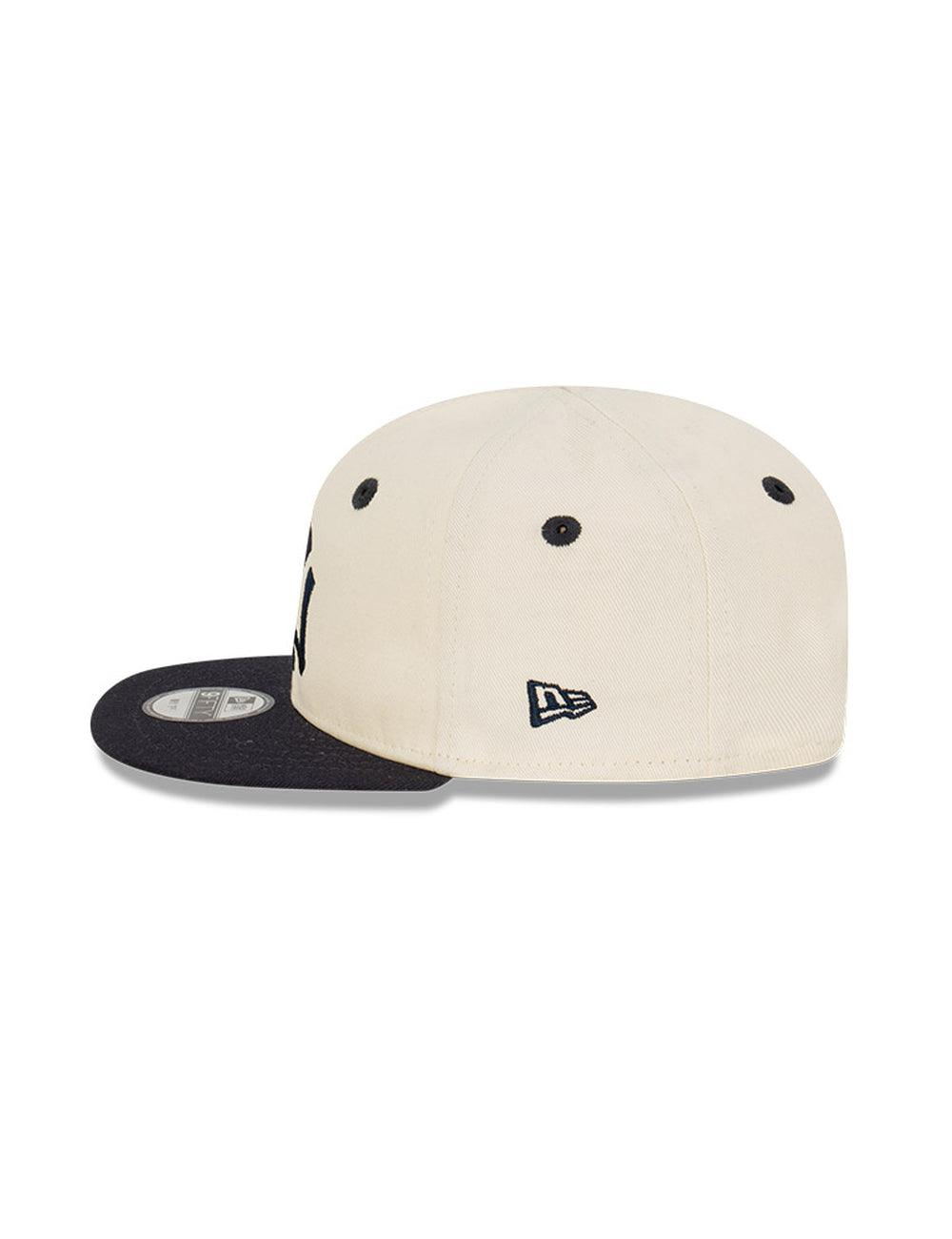 New Era Caps Infants Infants New York Yankees New Era MLB 2 Tone My 1st 9FIFTY Snapback Hat - Chrome White