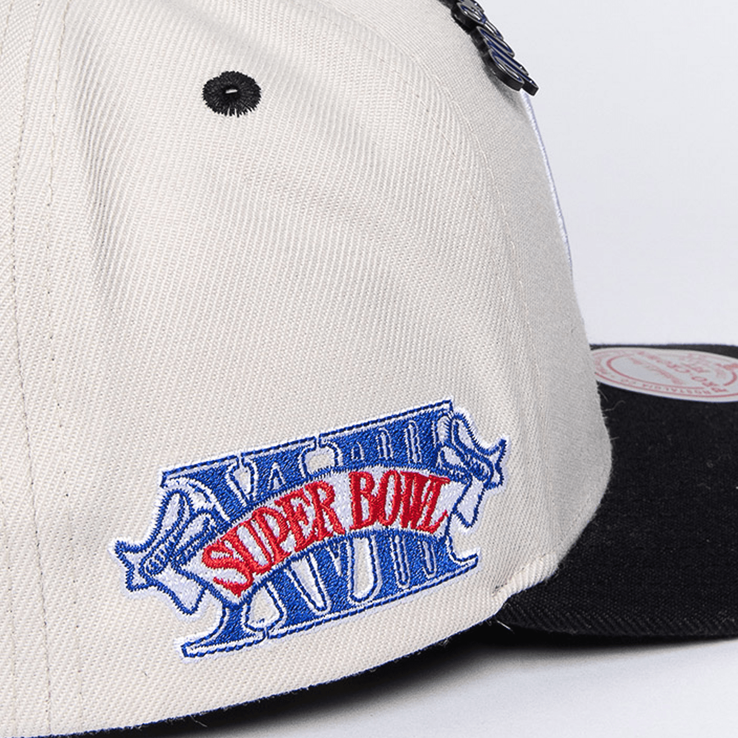 Mitchell And Ness Caps Las Vegas Raiders Mitchell & Ness NFL Launch Pro Crown Snapback Hat - Off White