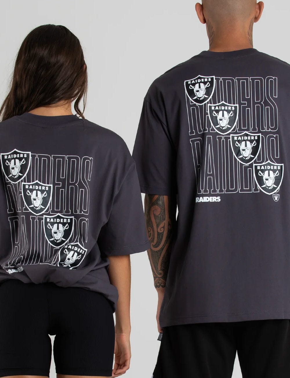 New Era T-Shirts Las Vegas Raiders New Era NFL Stacked Oversized T-Shirt - Charcoal