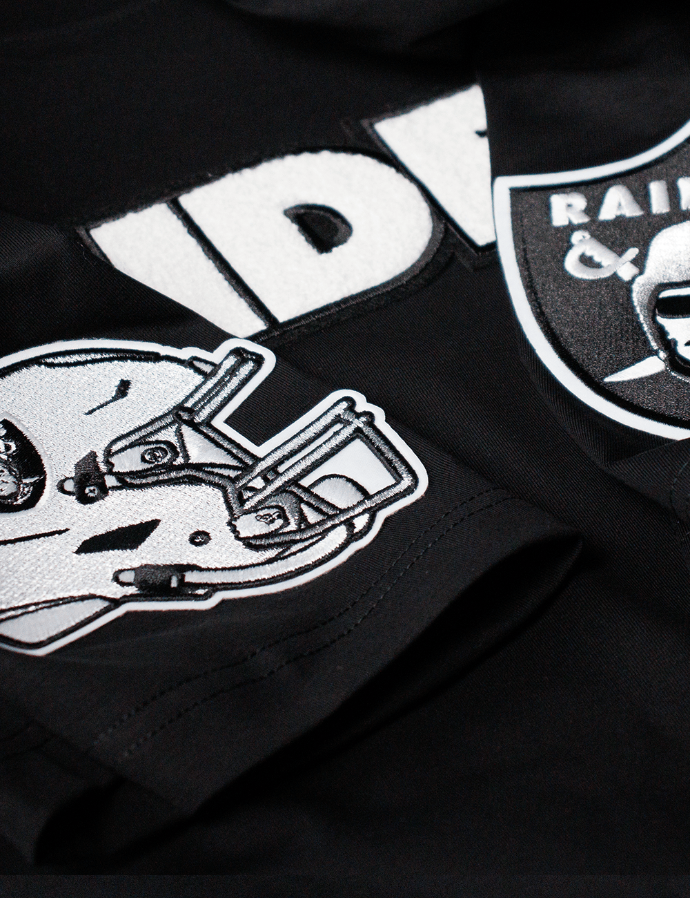 Pro Standard T-Shirts Las Vegas Raiders Pro Standard NFL Team Chenille Flex T-Shirt - Black