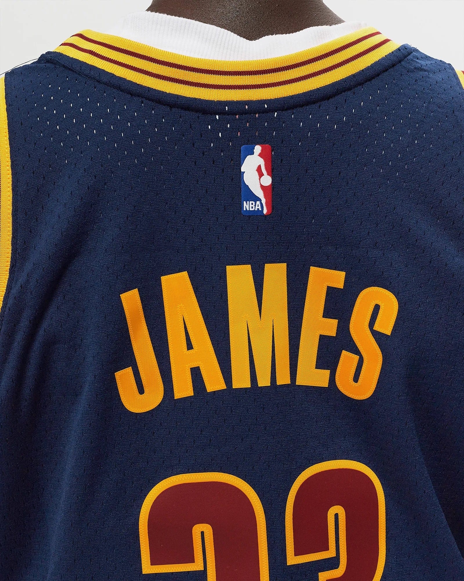 Mitchell And Ness Jerseys LeBron James Cleveland Cavaliers Mitchell & Ness NBA 15-16 Alt HWC Swingman Jersey - Navy
