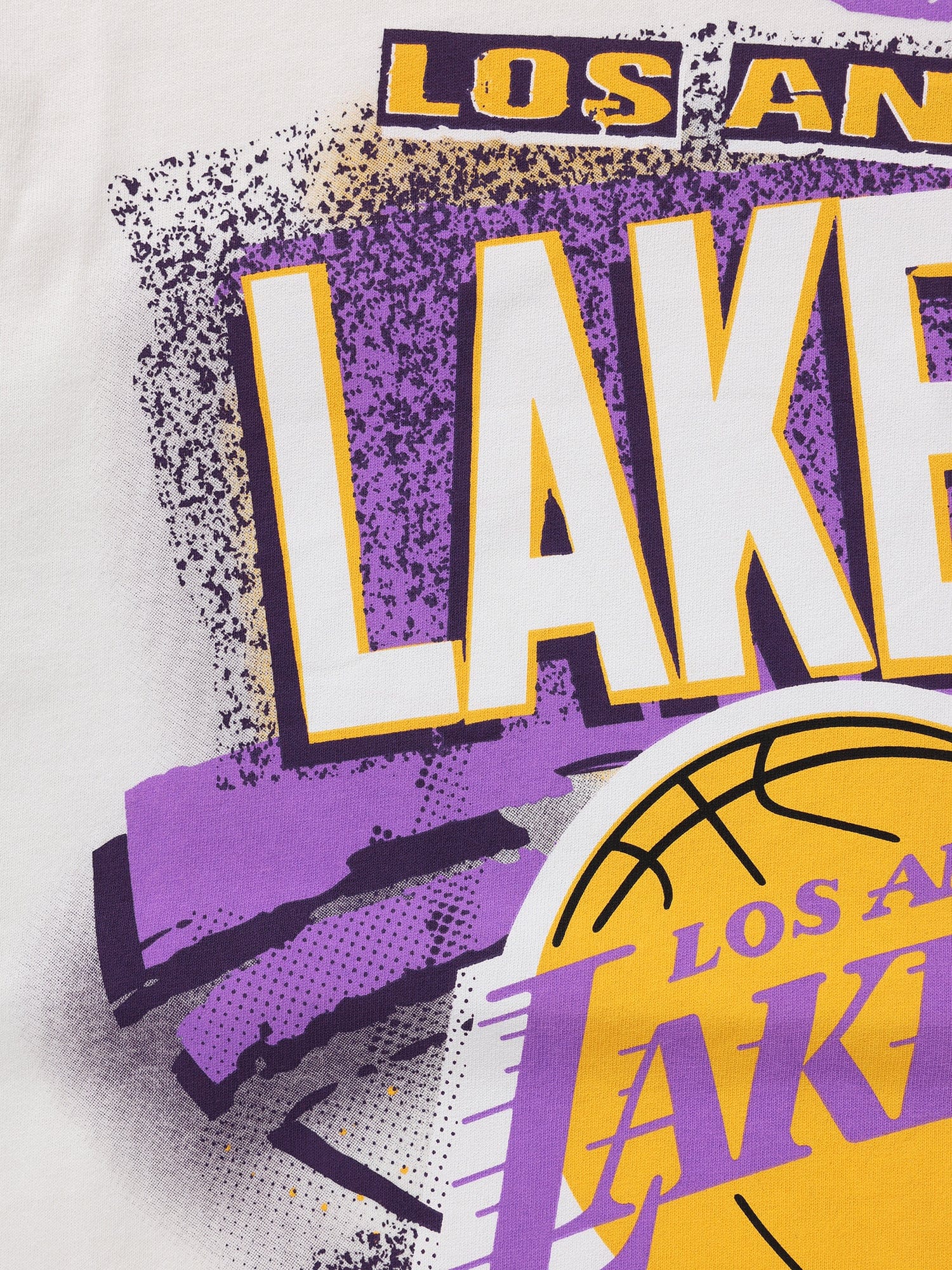 Mitchell And Ness T-Shirts Los Angeles Lakers Mitchell & Ness NBA Abstract Vintage T-Shirt - Vintage White