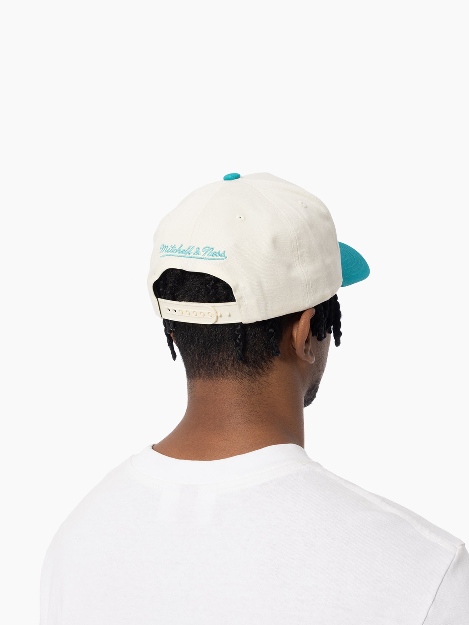 Mitchell And Ness Caps Memphis Grizzlies Mitchell & Ness NBA HWC 2T Pro Pinch Snapback Hat - Cream