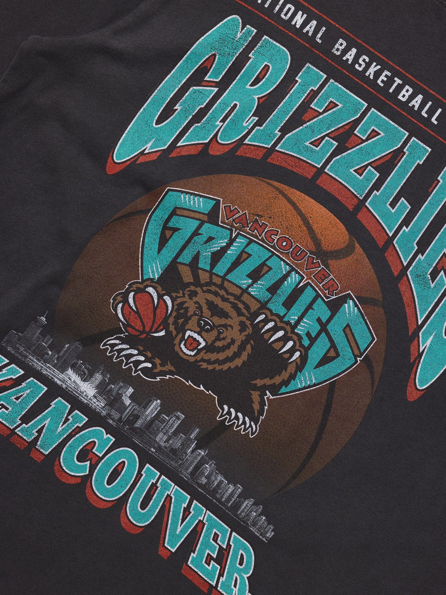 Mitchell And Ness T-Shirts Memphis Grizzlies Mitchell & Ness NBA Skyline Vintage T-Shirt - Faded Black
