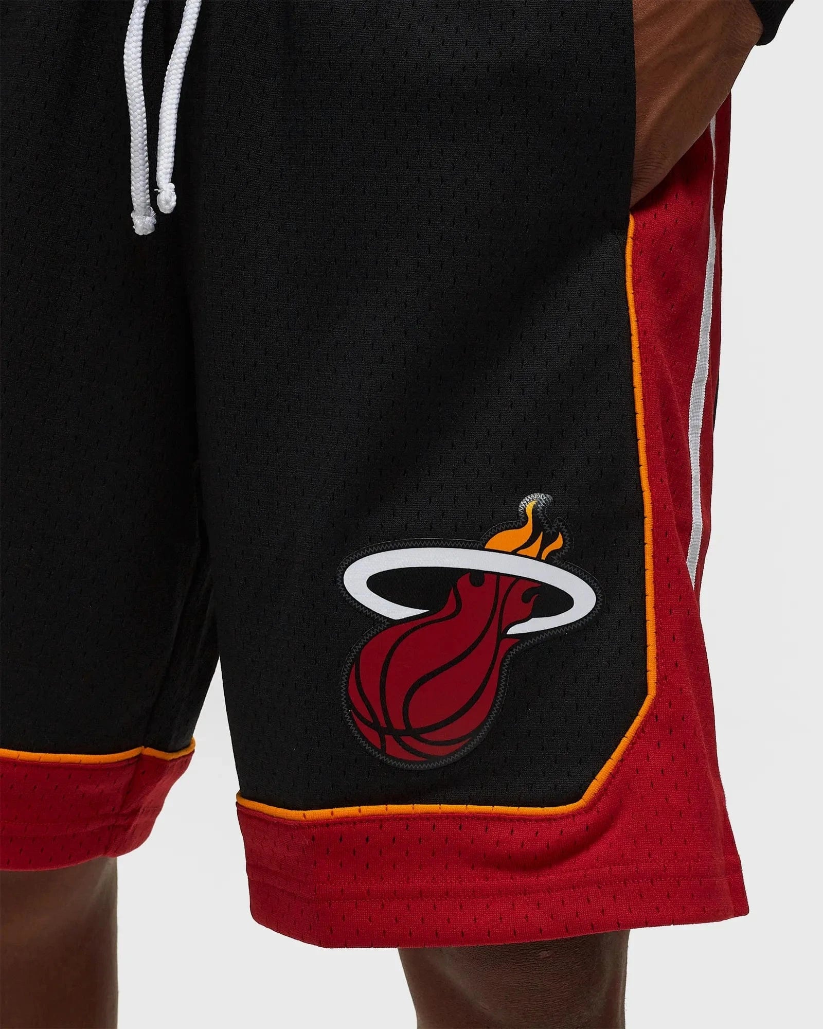 Mitchell And Ness Shorts Miami Heat Mitchell & Ness NBA 12-13 Swingman Shorts - Black