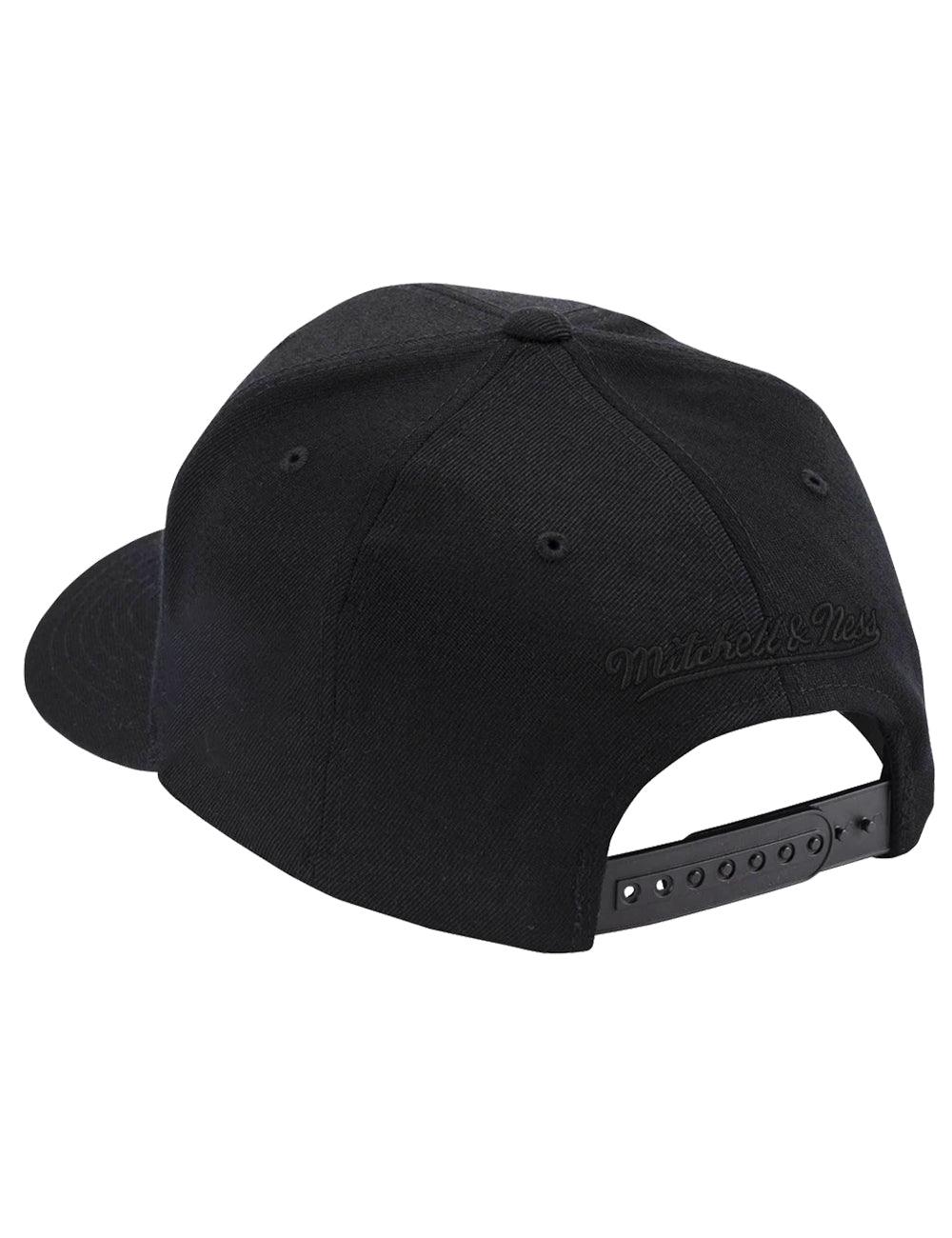 Mitchell And Ness Caps Miami Heat Mitchell & Ness NBA Black On Black Classic Red Snapback Hat