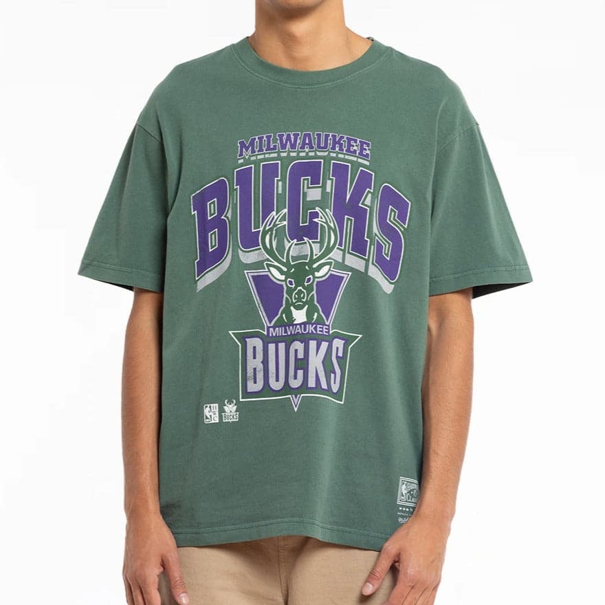 Mitchell And Ness T-Shirts Milwaukee Bucks Mitchell & Ness NBA HWC Logo Arch Vintage T-Shirt - Faded Green