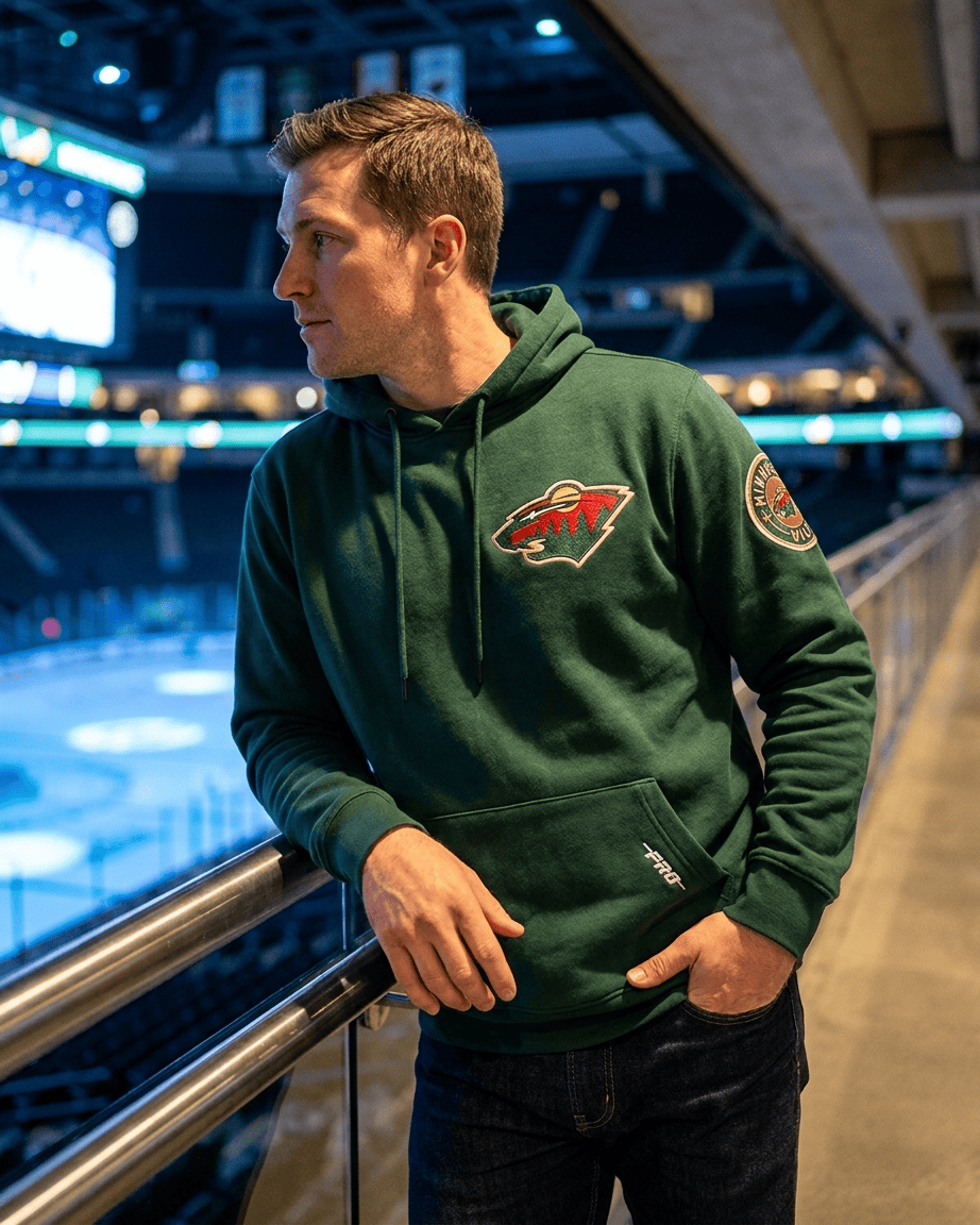 Pro Standard Jumpers Minnesota Wild Pro Standard NHL Classic Chenille Hoodie Jumper - Green